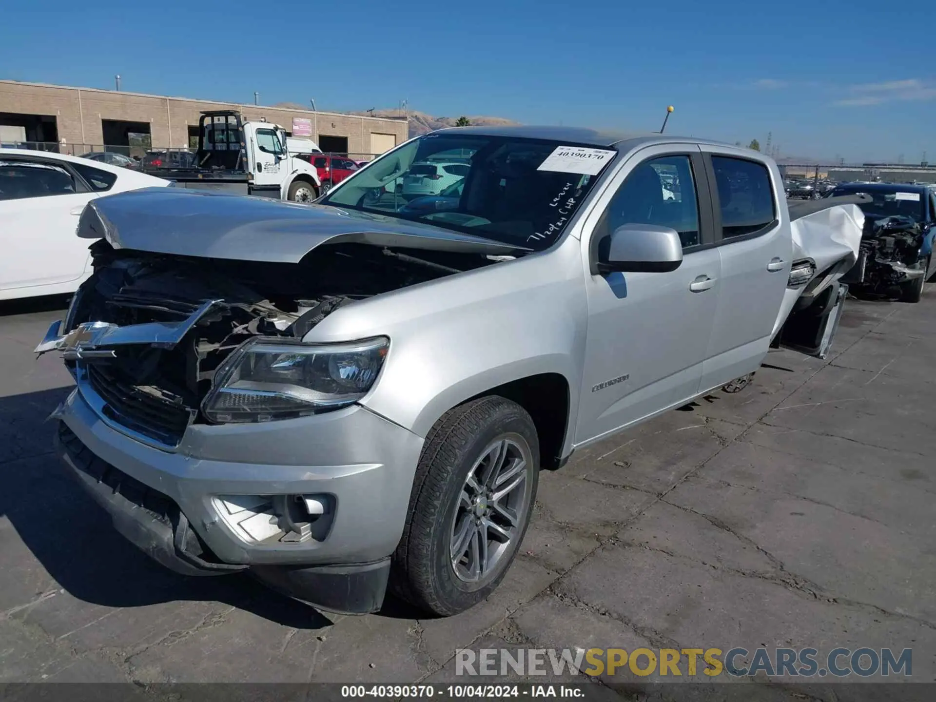 2 Photograph of a damaged car 1GCGSBEN0L1209889 CHEVROLET COLORADO 2020