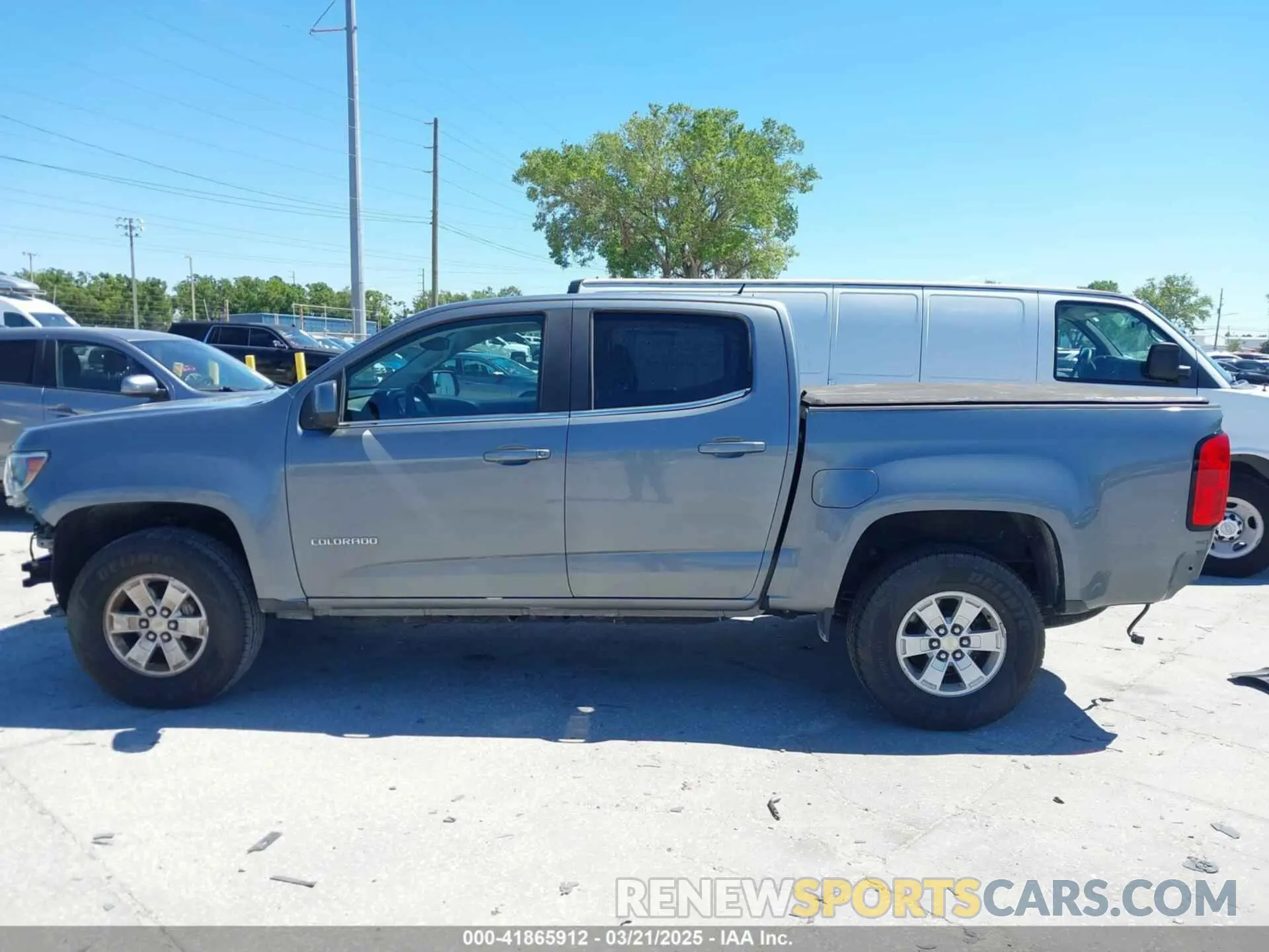 15 Photograph of a damaged car 1GCGSBEN5L1119170 CHEVROLET COLORADO 2020