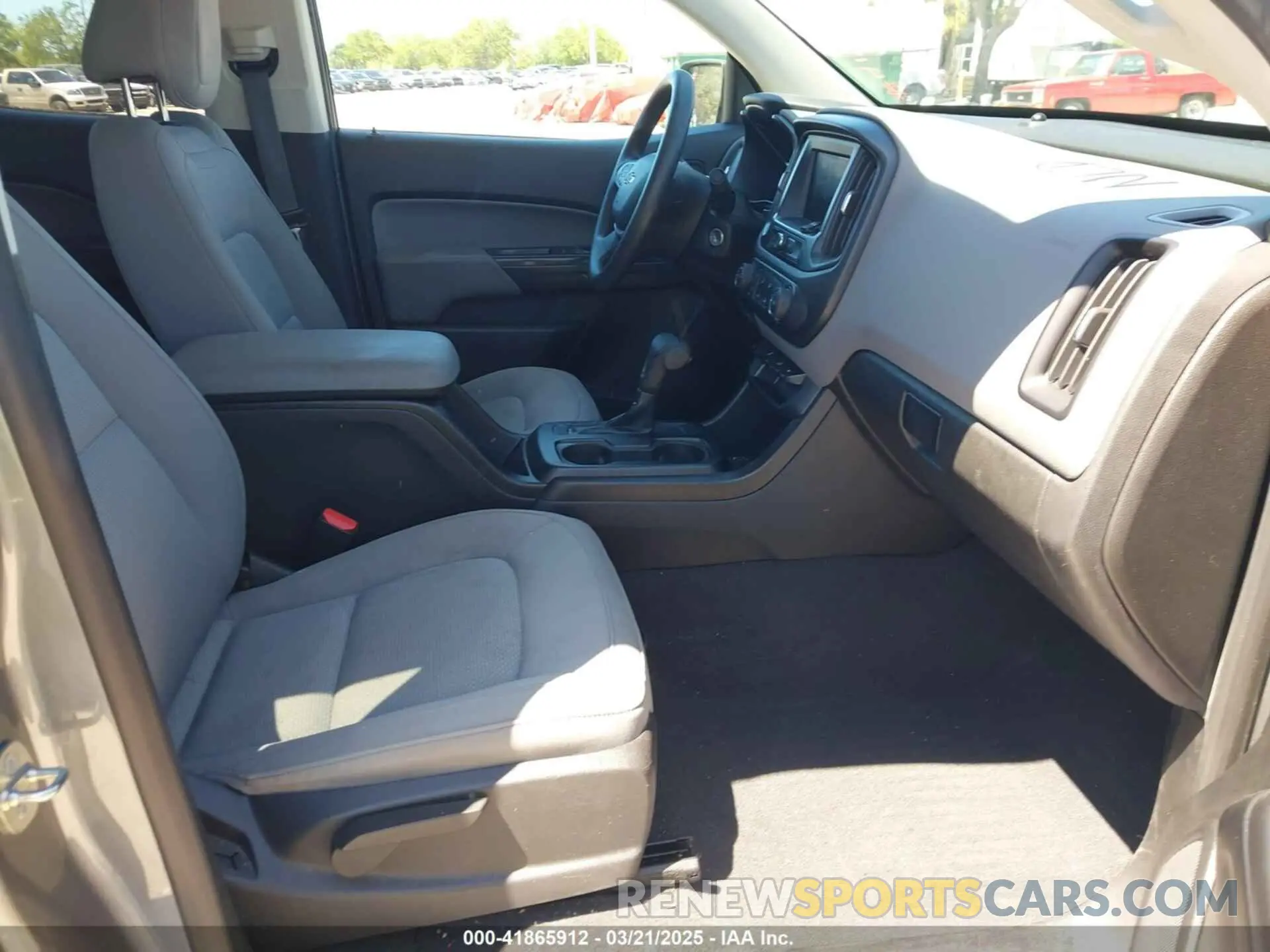 5 Photograph of a damaged car 1GCGSBEN5L1119170 CHEVROLET COLORADO 2020