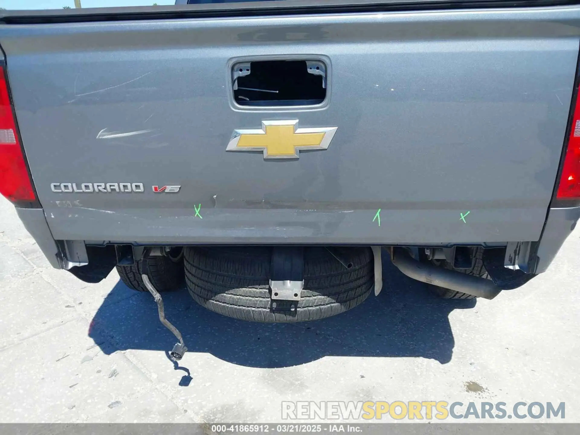 6 Photograph of a damaged car 1GCGSBEN5L1119170 CHEVROLET COLORADO 2020