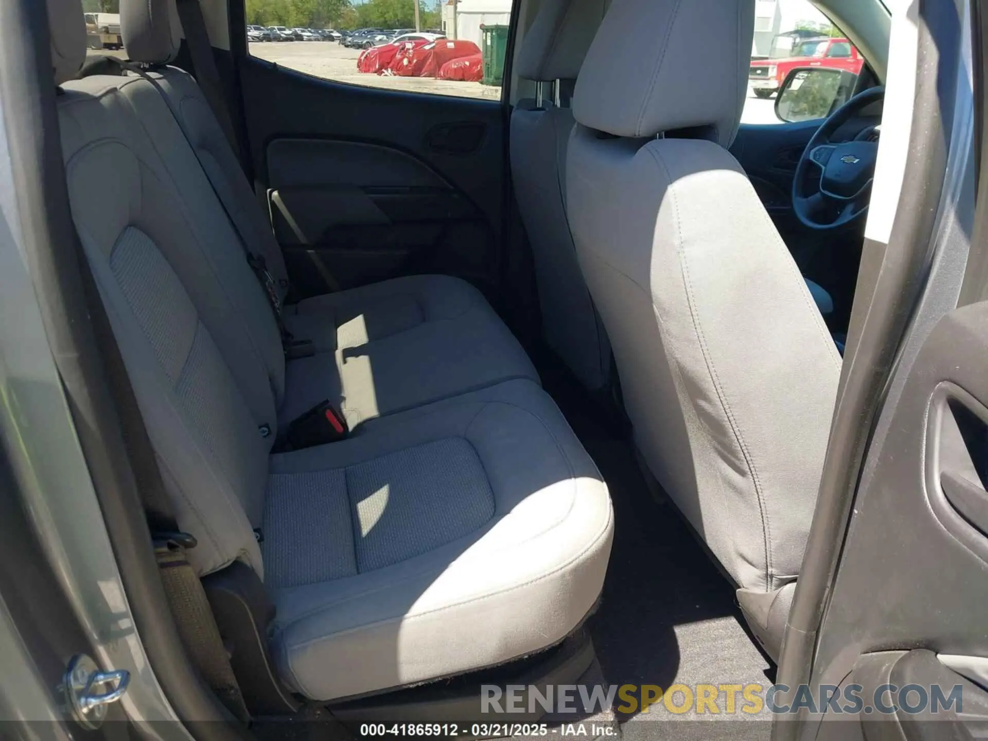 8 Photograph of a damaged car 1GCGSBEN5L1119170 CHEVROLET COLORADO 2020