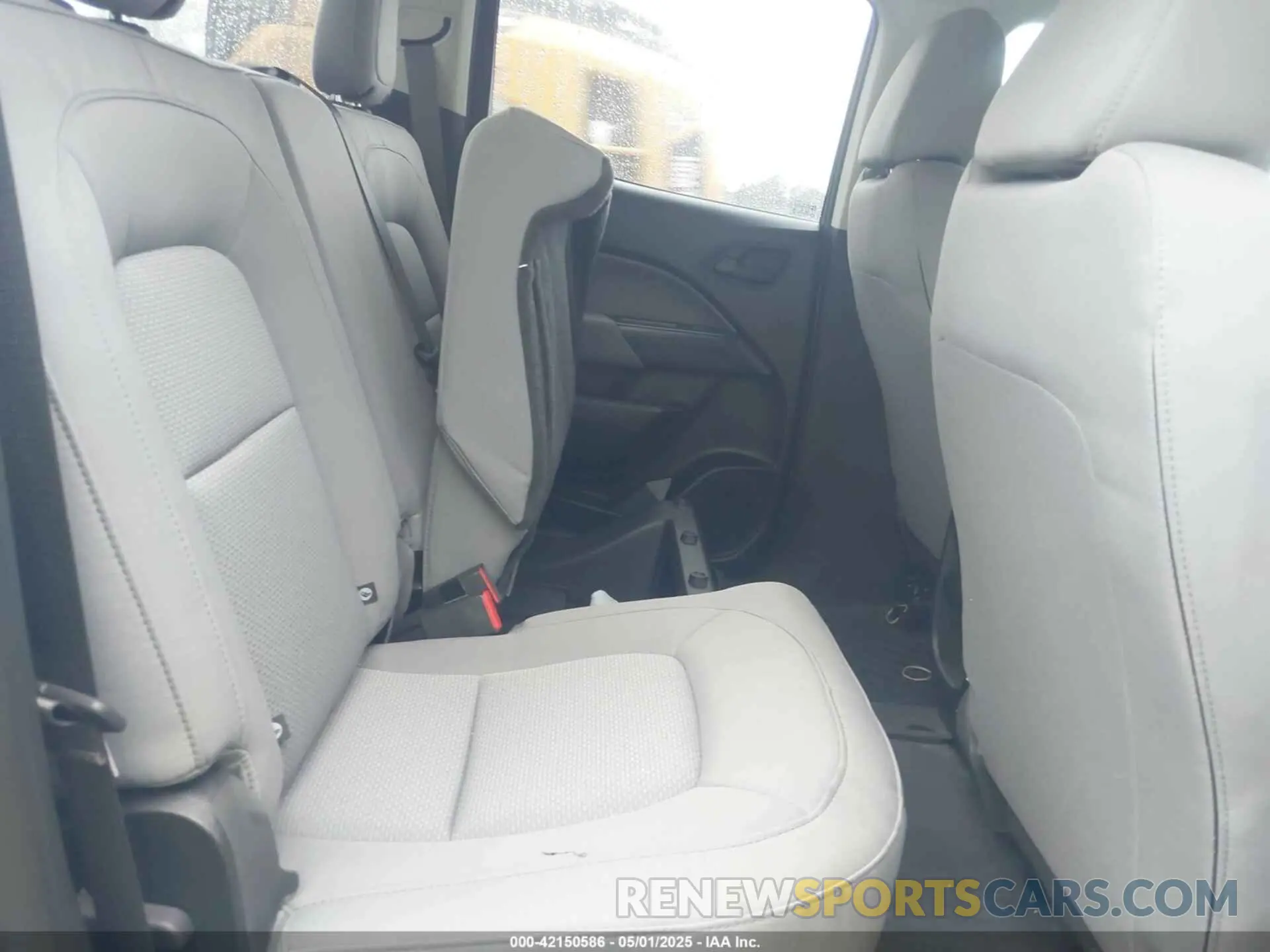 8 Photograph of a damaged car 1GCGSBEN7L1110518 CHEVROLET COLORADO 2020