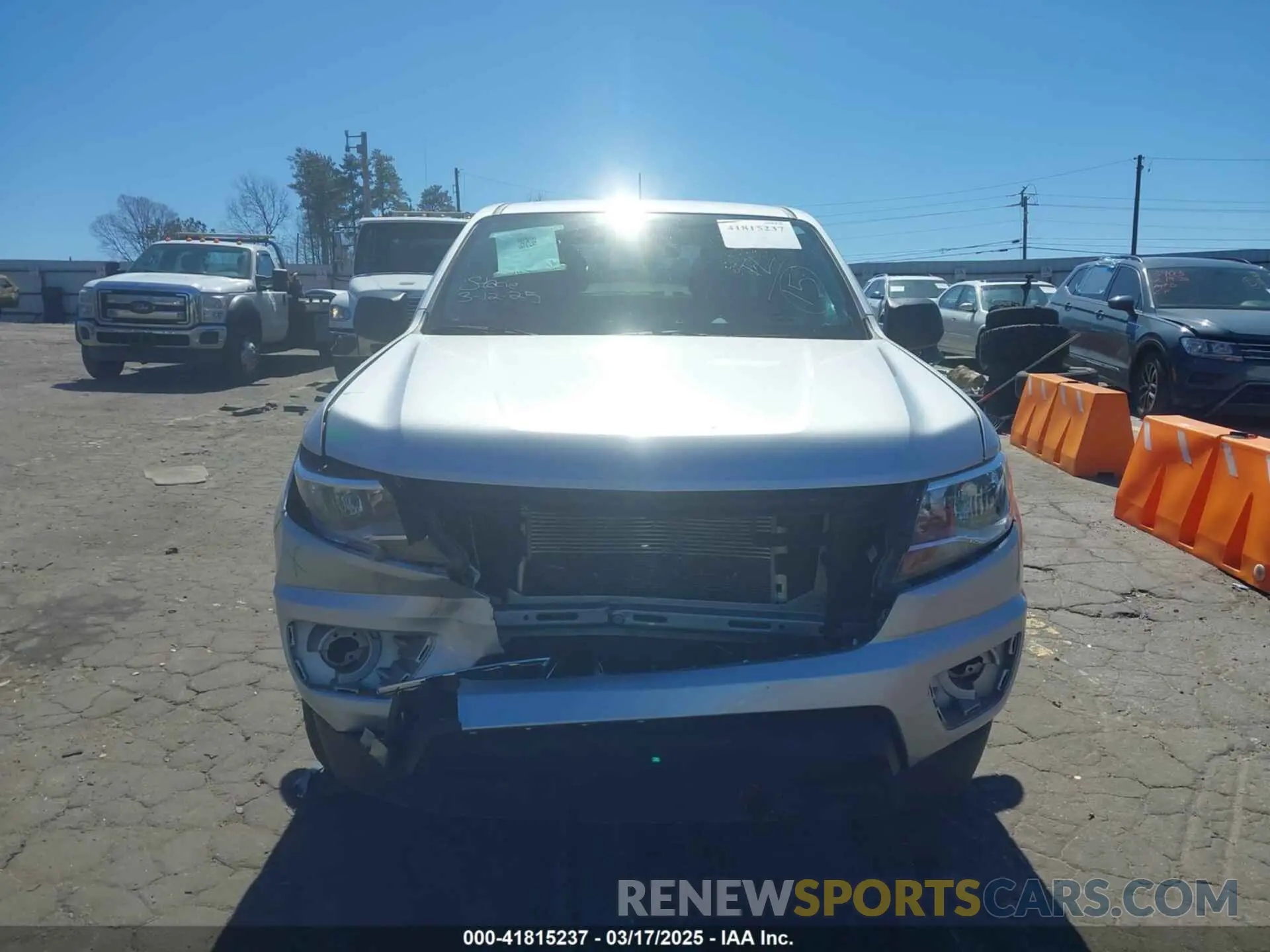 12 Photograph of a damaged car 1GCGSBEN7L1122460 CHEVROLET COLORADO 2020