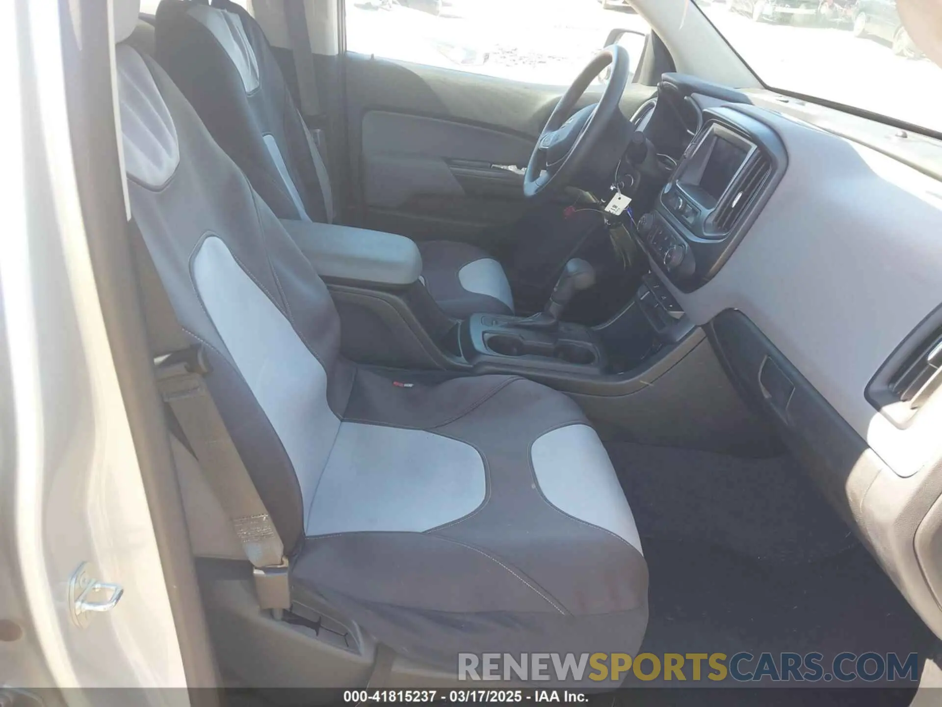 5 Photograph of a damaged car 1GCGSBEN7L1122460 CHEVROLET COLORADO 2020
