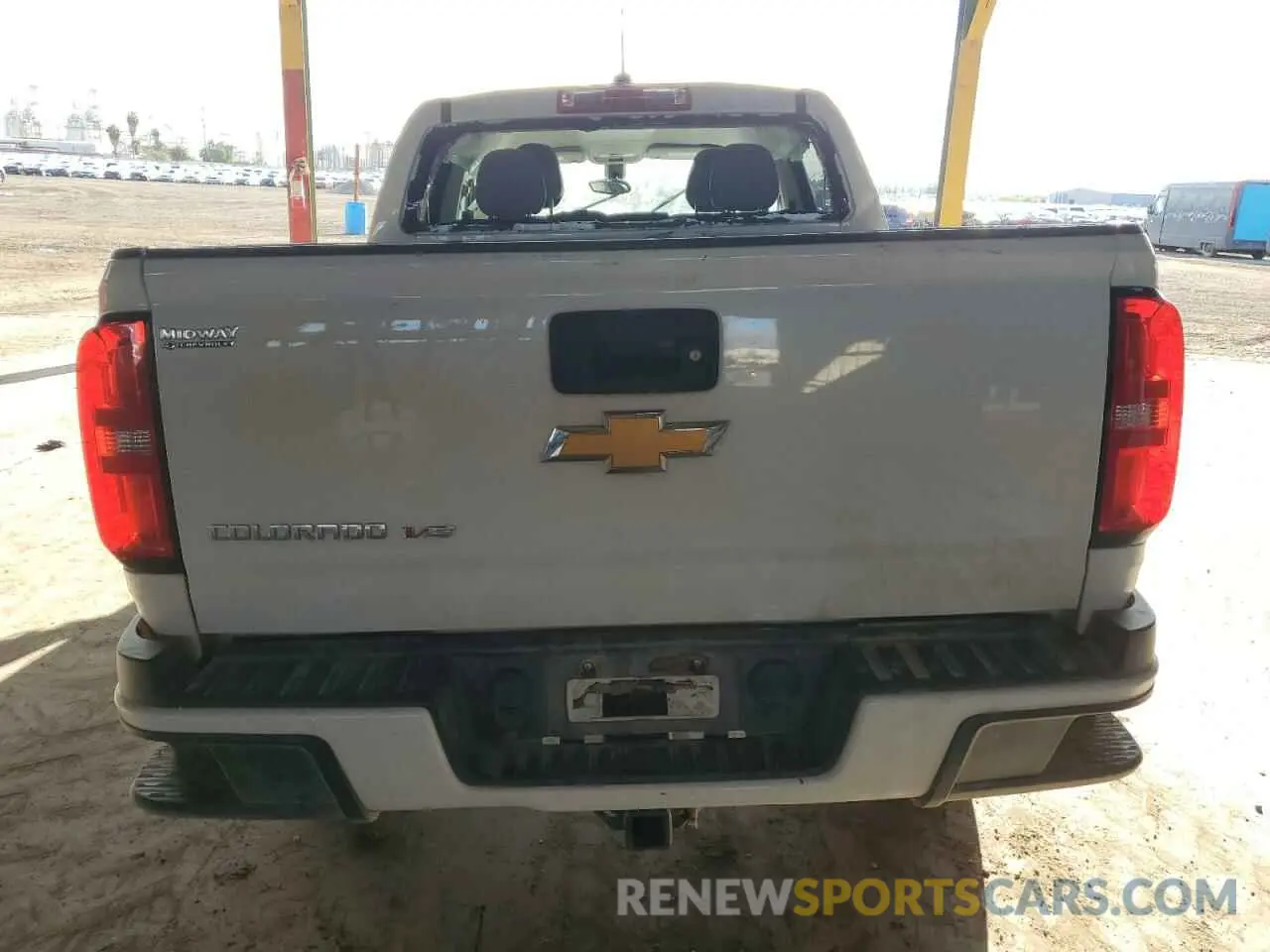6 Photograph of a damaged car 1GCGSBEN8L1244664 CHEVROLET COLORADO 2020