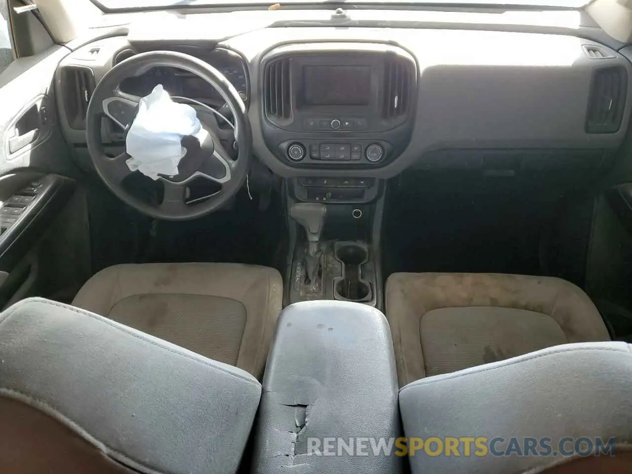 8 Photograph of a damaged car 1GCGSBEN8L1244664 CHEVROLET COLORADO 2020