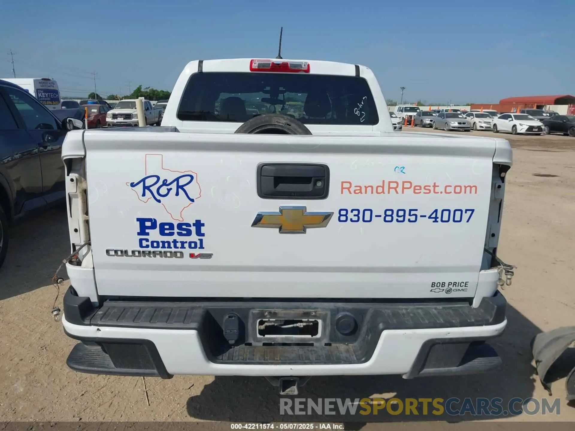 17 Photograph of a damaged car 1GCGSBENXL1219328 CHEVROLET COLORADO 2020