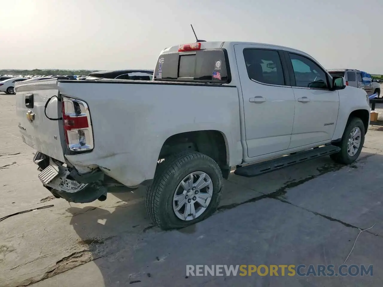 3 Photograph of a damaged car 1GCGSCEN0L1242686 CHEVROLET COLORADO 2020