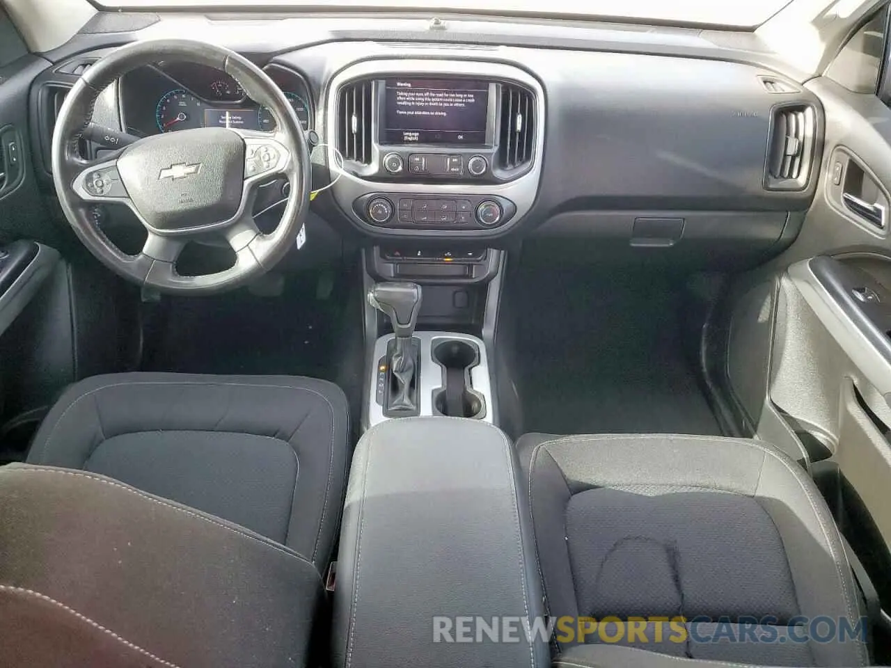 8 Photograph of a damaged car 1GCGSCEN0L1242686 CHEVROLET COLORADO 2020
