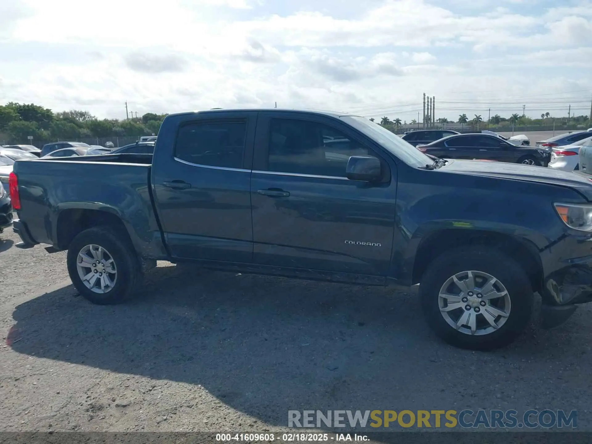 13 Photograph of a damaged car 1GCGSCEN1L1159414 CHEVROLET COLORADO 2020