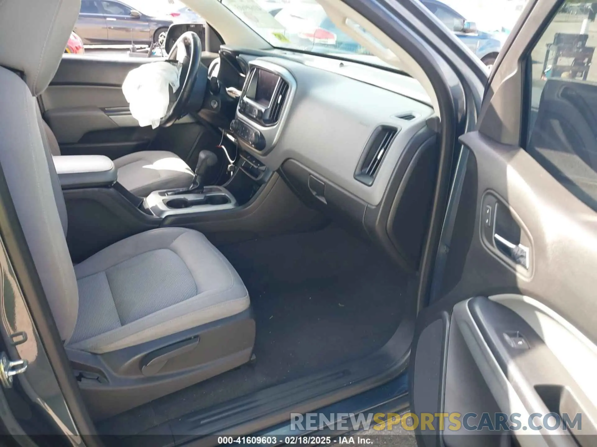 5 Photograph of a damaged car 1GCGSCEN1L1159414 CHEVROLET COLORADO 2020