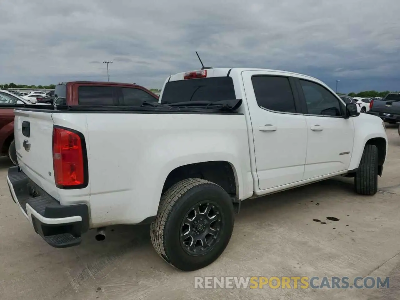 3 Photograph of a damaged car 1GCGSCEN2L1115647 CHEVROLET COLORADO 2020