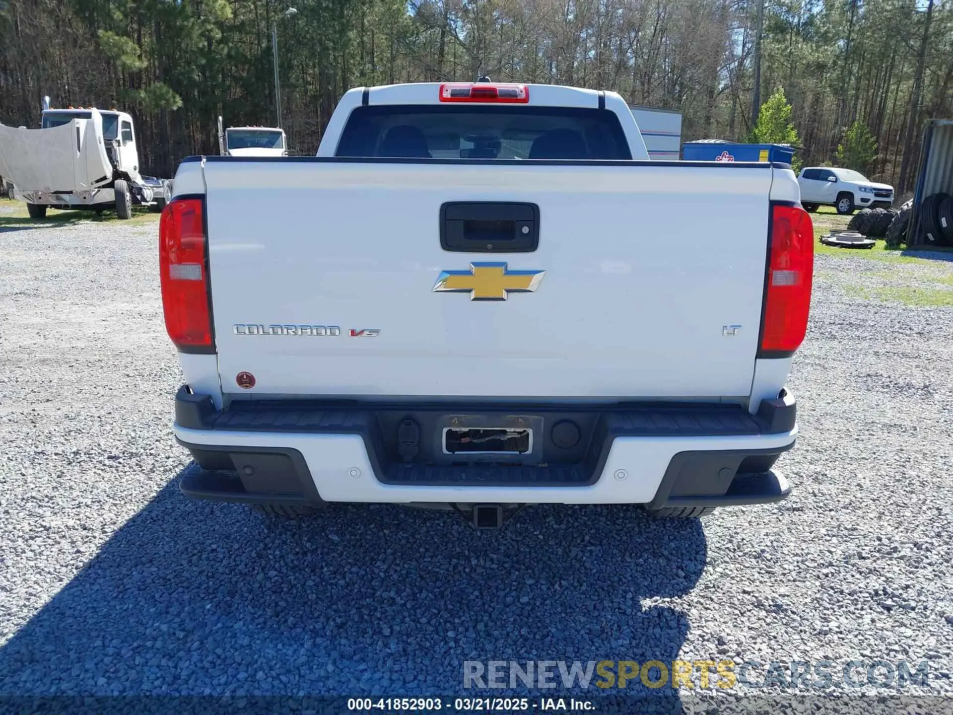 17 Photograph of a damaged car 1GCGSCEN4L1132949 CHEVROLET COLORADO 2020