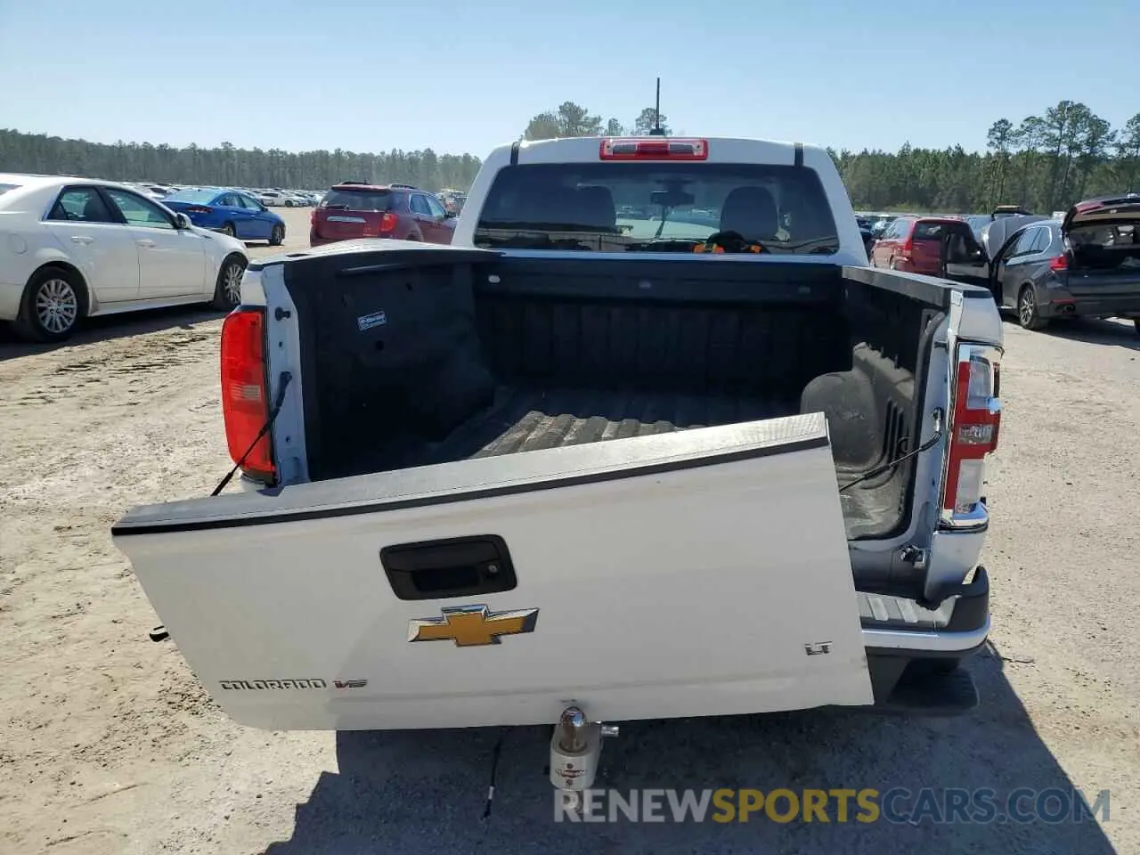 6 Photograph of a damaged car 1GCGSCEN6L1101573 CHEVROLET COLORADO 2020