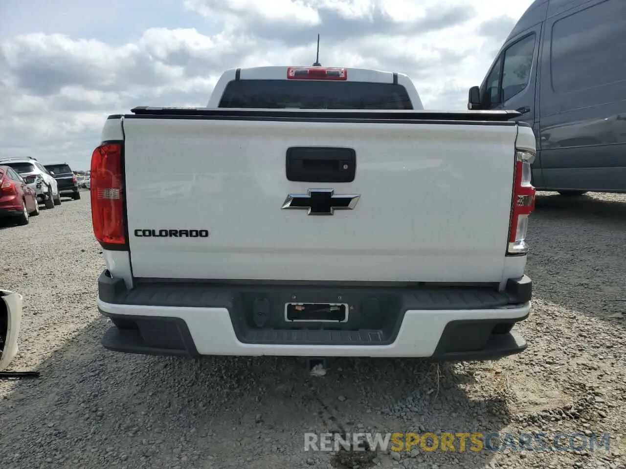 6 Photograph of a damaged car 1GCGSCEN8L1104006 CHEVROLET COLORADO 2020