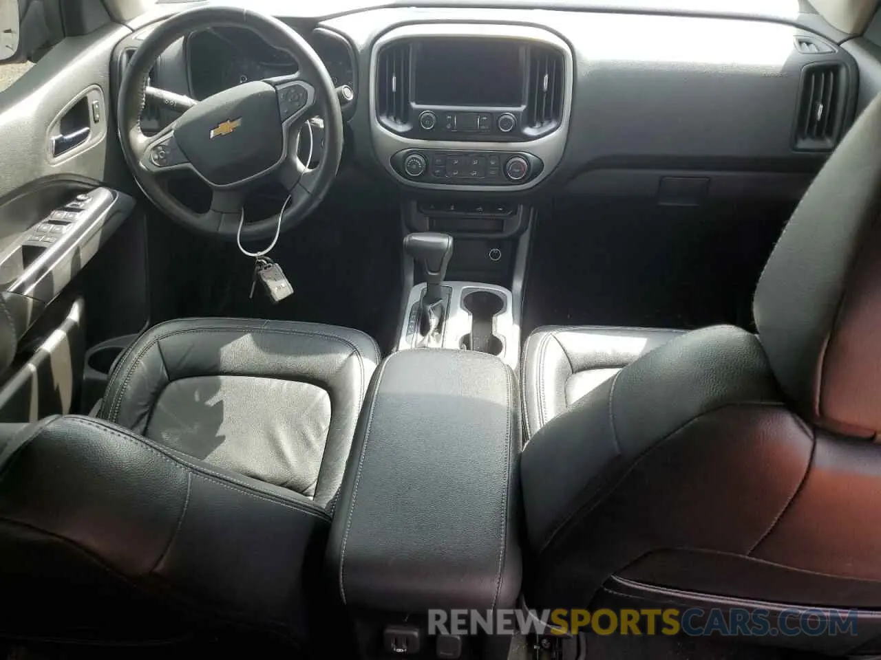 8 Photograph of a damaged car 1GCGSCEN8L1104006 CHEVROLET COLORADO 2020
