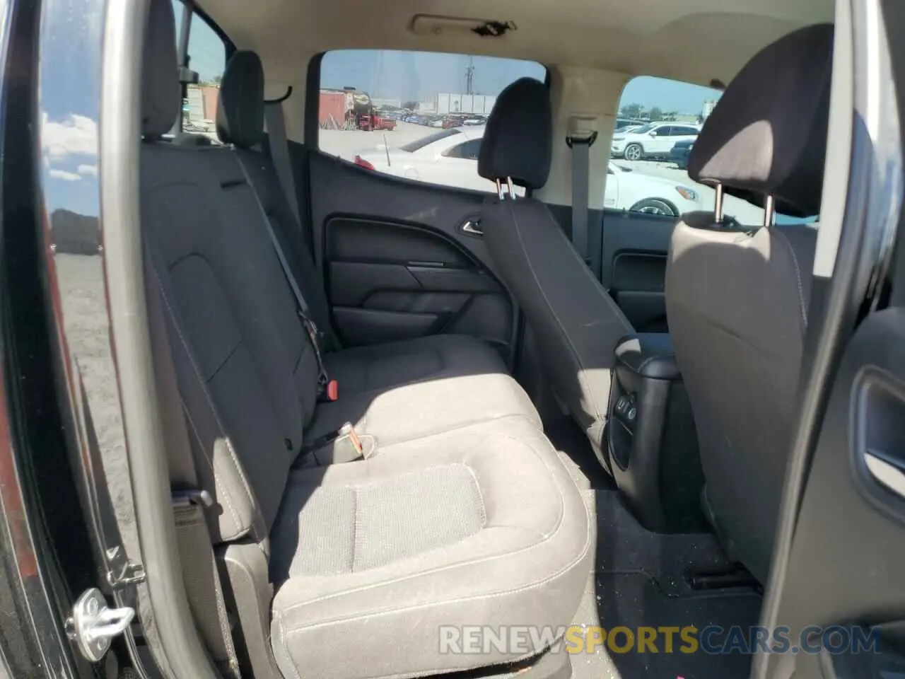 10 Photograph of a damaged car 1GCGSCEN8L1241575 CHEVROLET COLORADO 2020