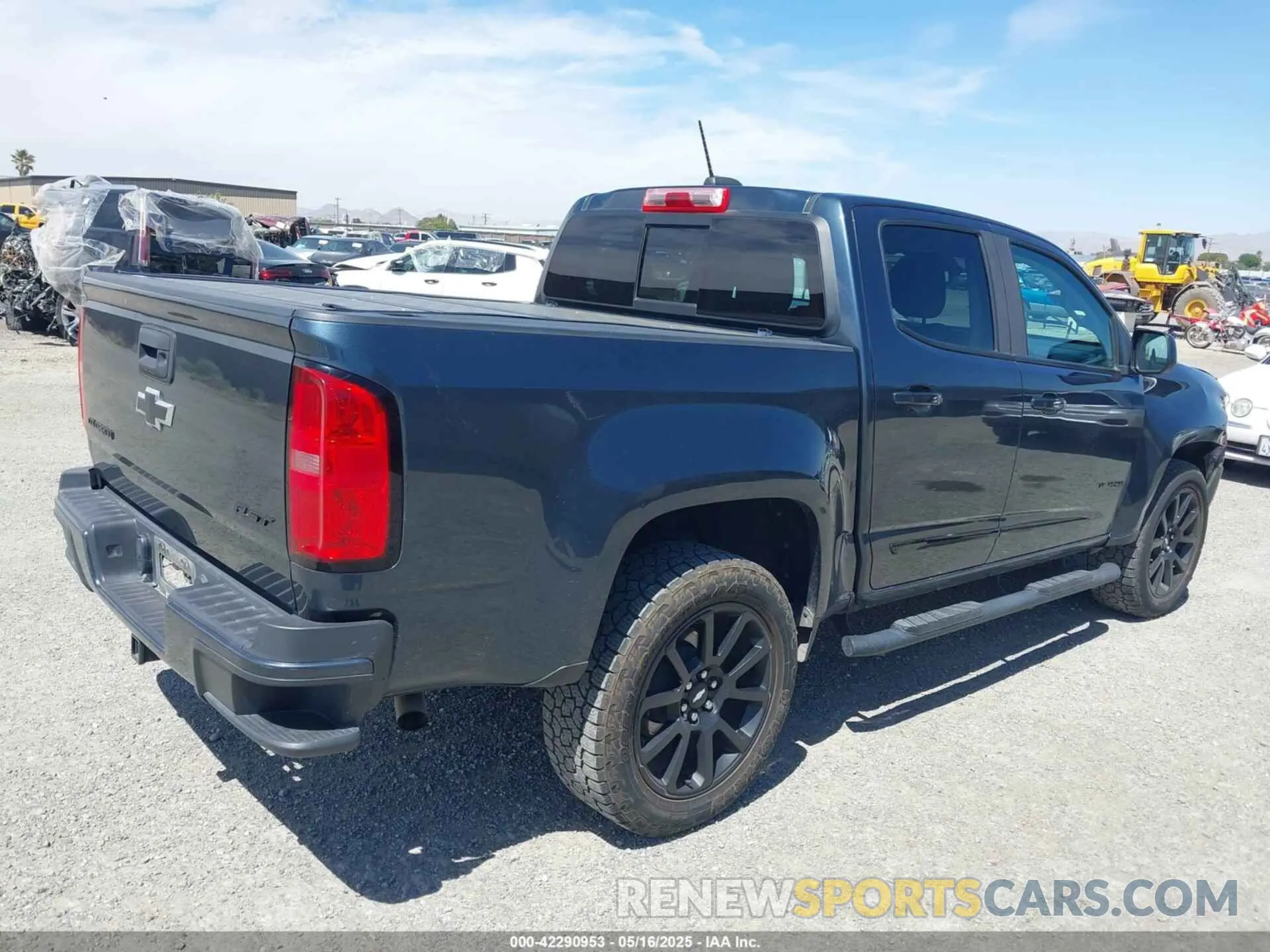 4 Photograph of a damaged car 1GCGSCEN9L1109361 CHEVROLET COLORADO 2020