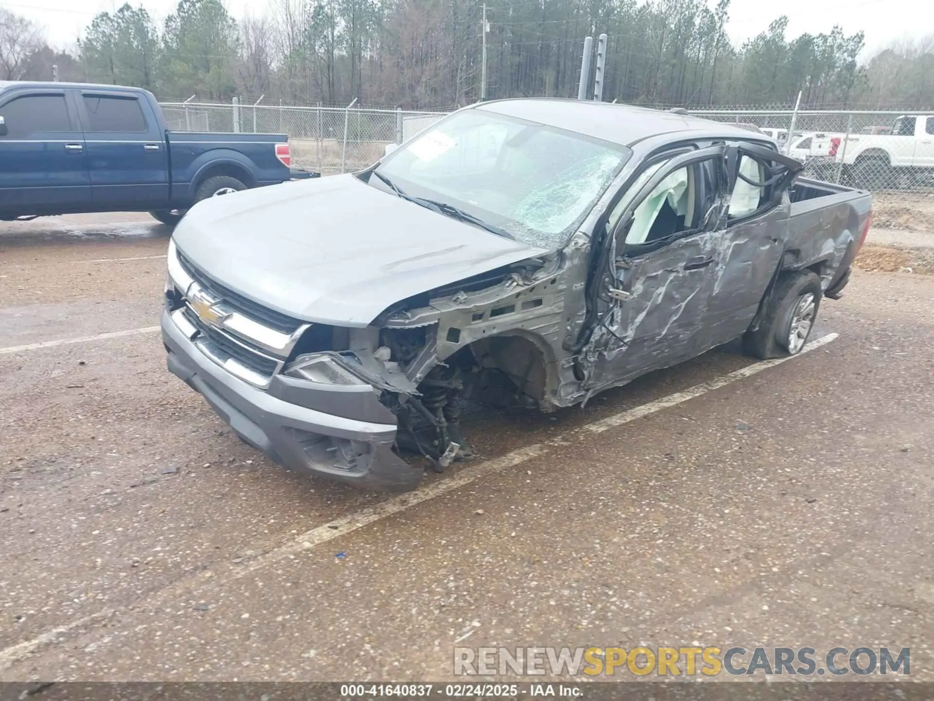2 Photograph of a damaged car 1GCGSCEN9L1123390 CHEVROLET COLORADO 2020