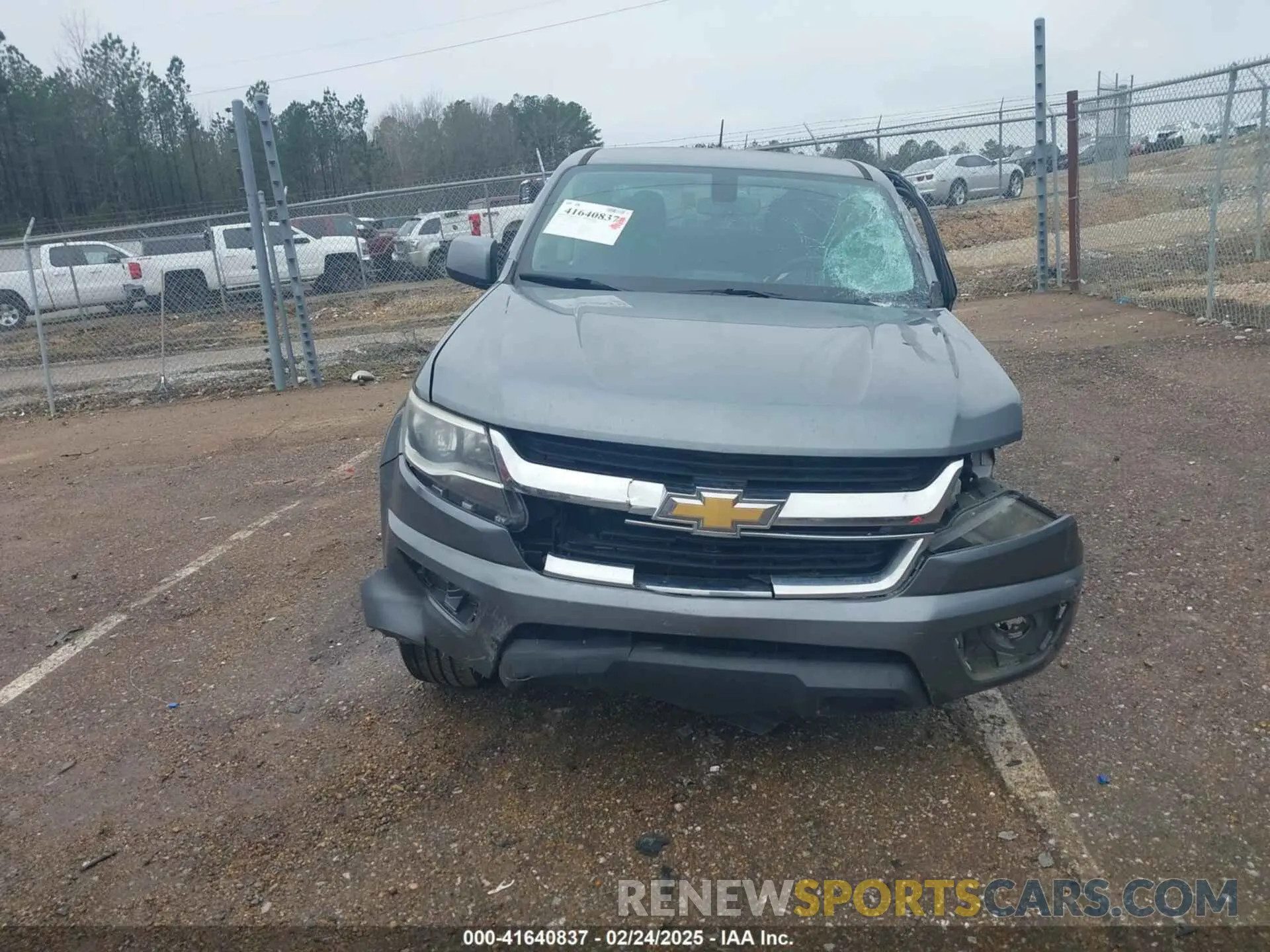 6 Photograph of a damaged car 1GCGSCEN9L1123390 CHEVROLET COLORADO 2020
