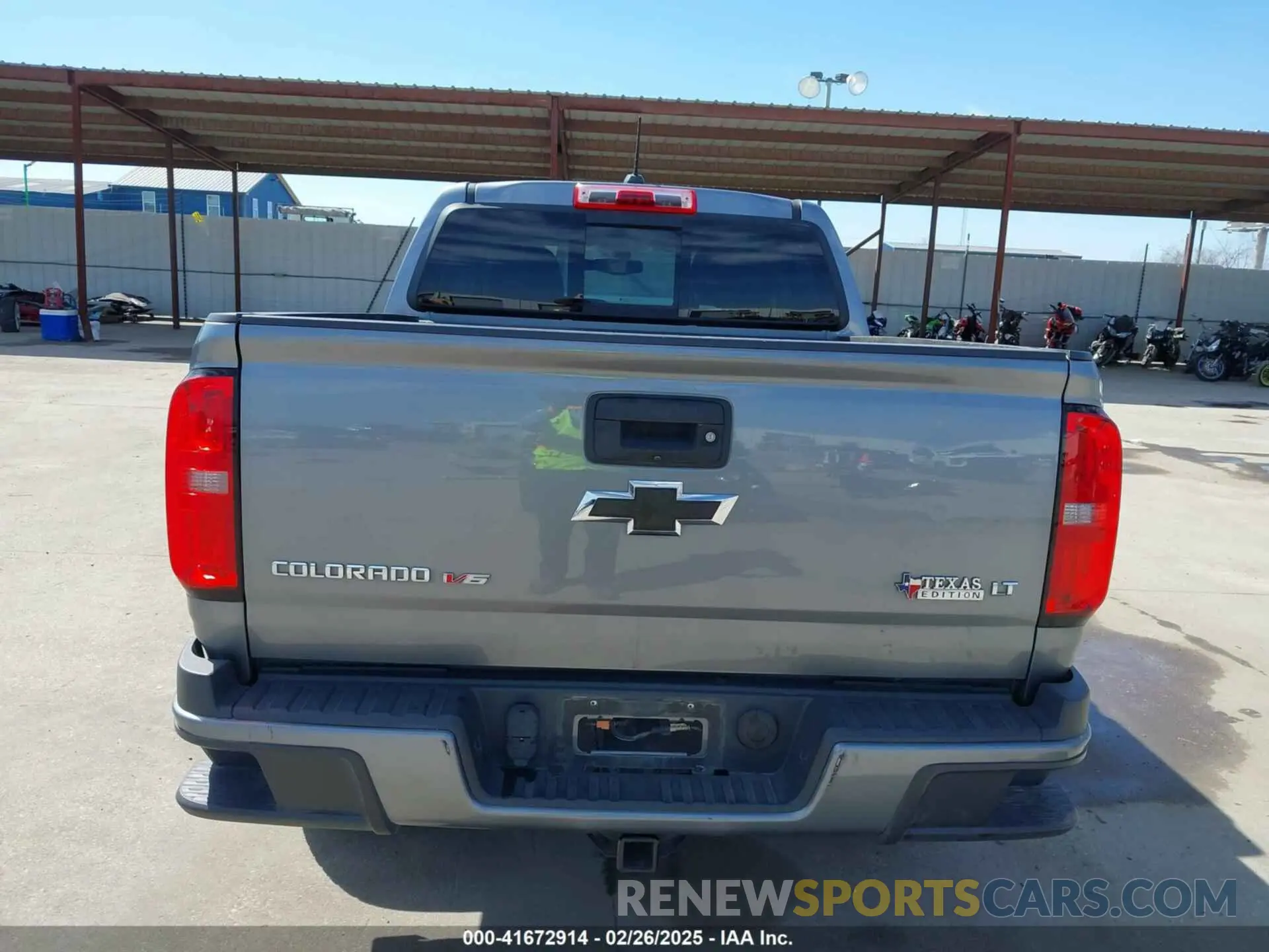 17 Photograph of a damaged car 1GCGSCEN9L1241567 CHEVROLET COLORADO 2020