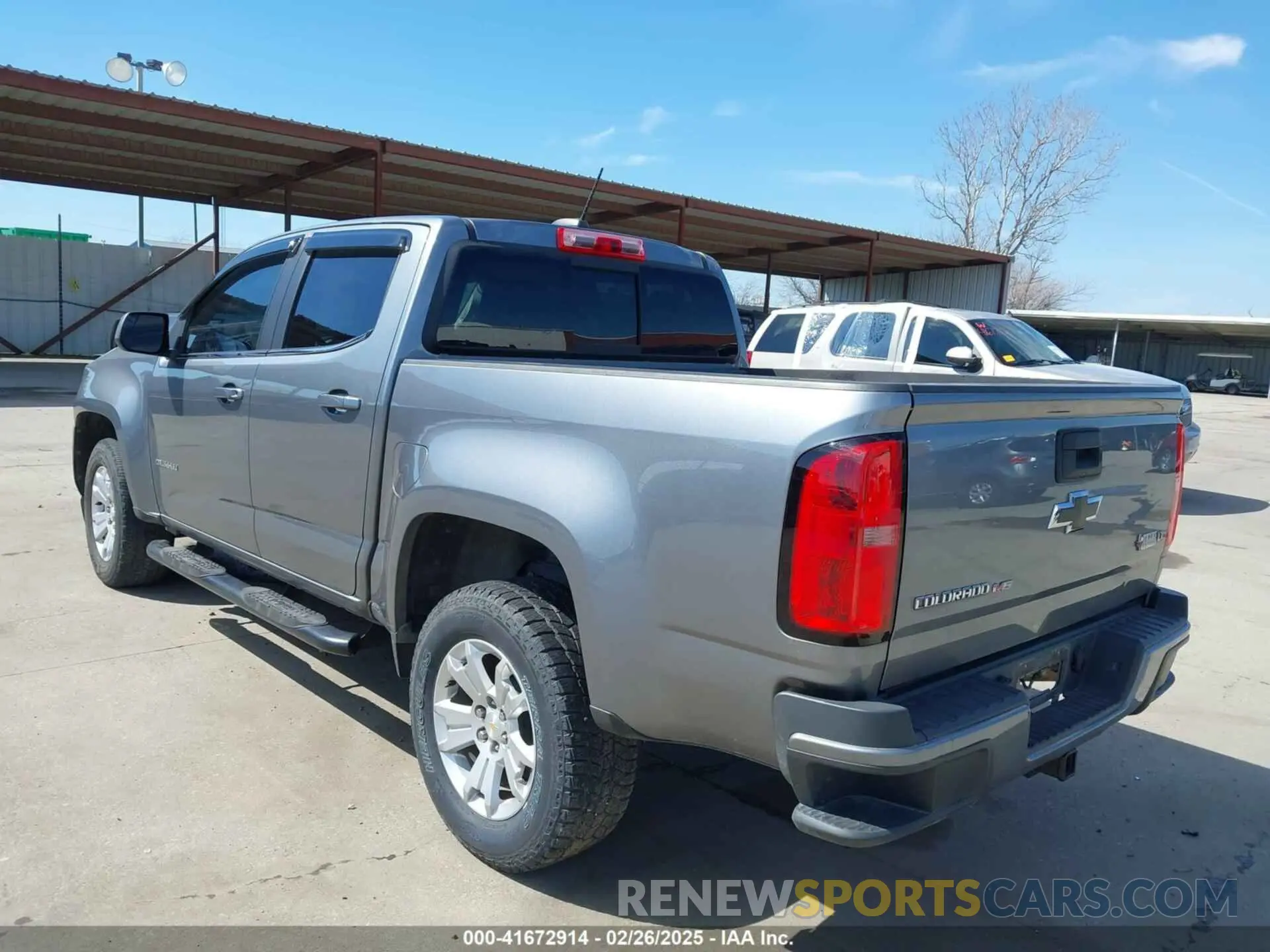 3 Photograph of a damaged car 1GCGSCEN9L1241567 CHEVROLET COLORADO 2020