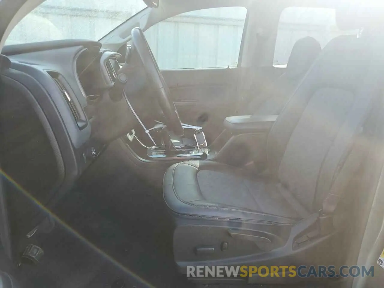7 Photograph of a damaged car 1GCGSDEN1L1170631 CHEVROLET COLORADO 2020