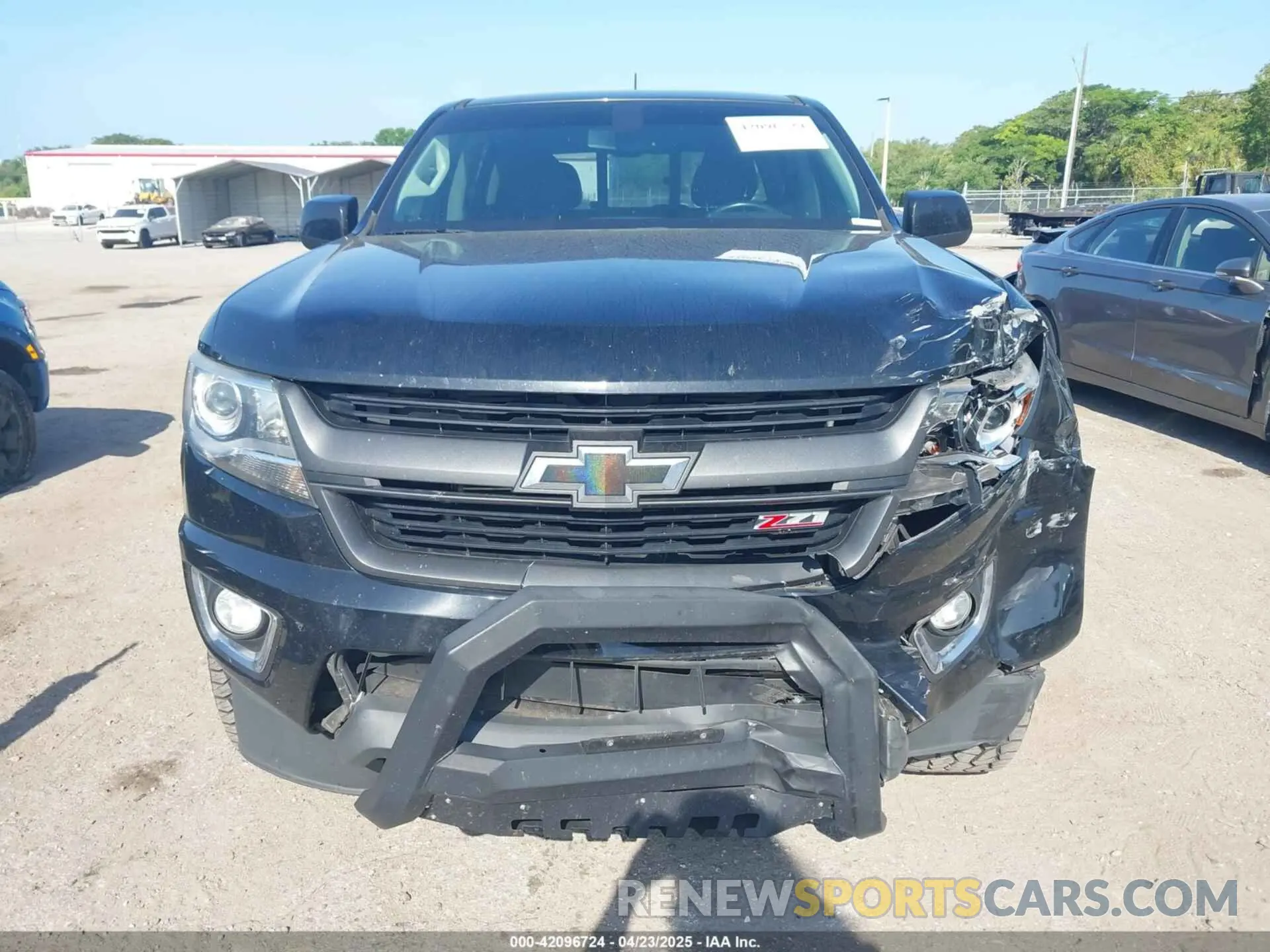 12 Photograph of a damaged car 1GCGSDEN2L1122555 CHEVROLET COLORADO 2020