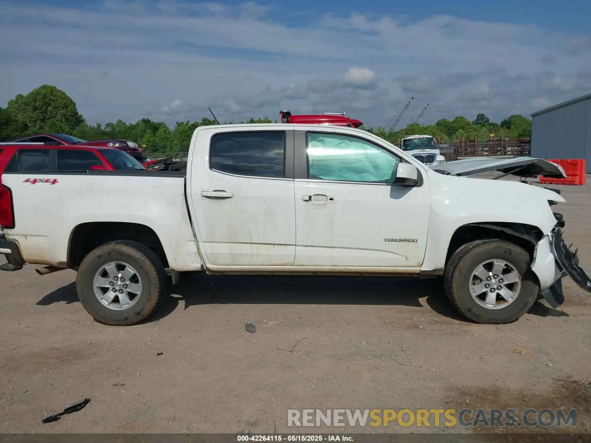13 Photograph of a damaged car 1GCGTBEN0L1221649 CHEVROLET COLORADO 2020