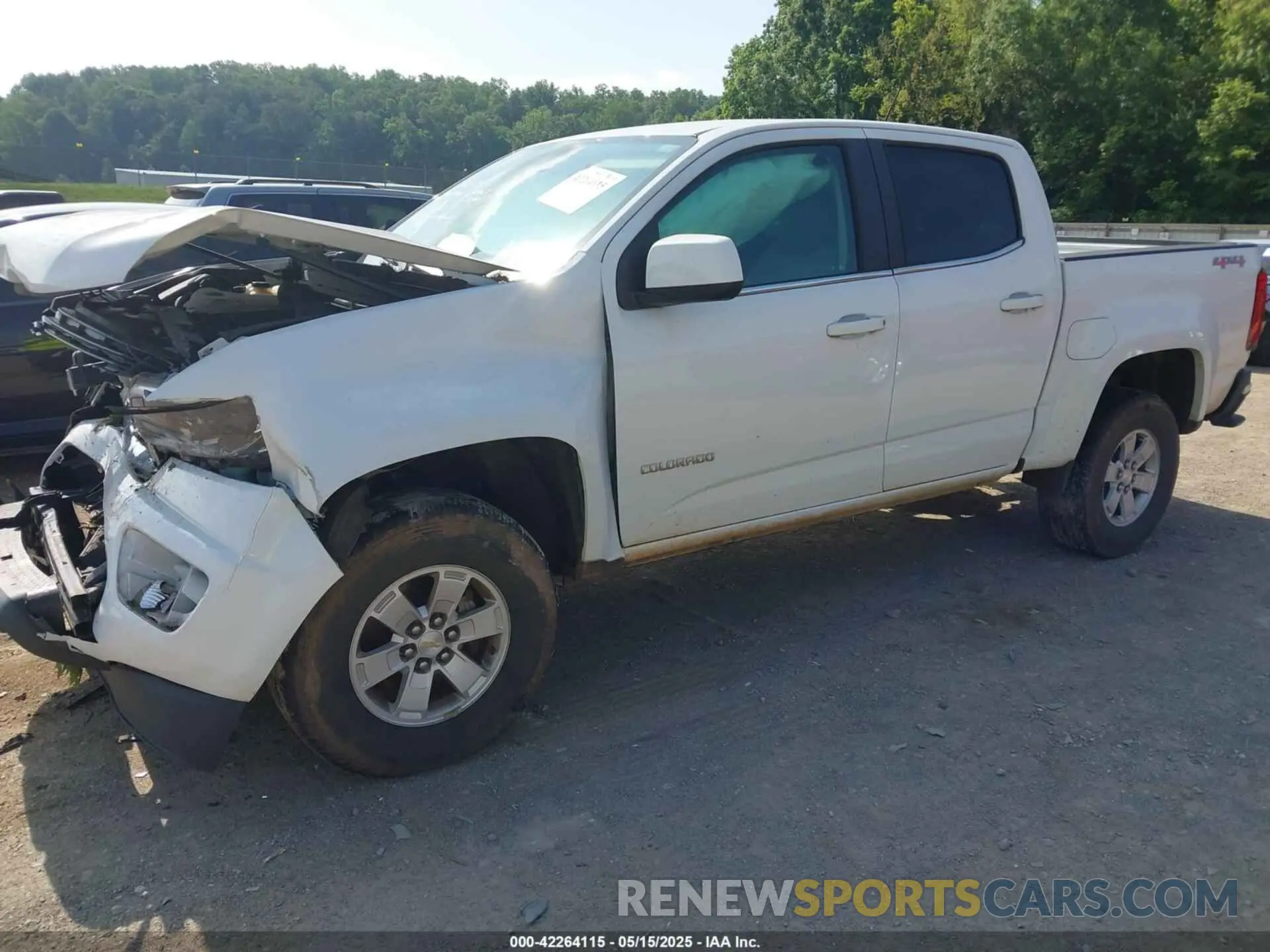 2 Photograph of a damaged car 1GCGTBEN0L1221649 CHEVROLET COLORADO 2020