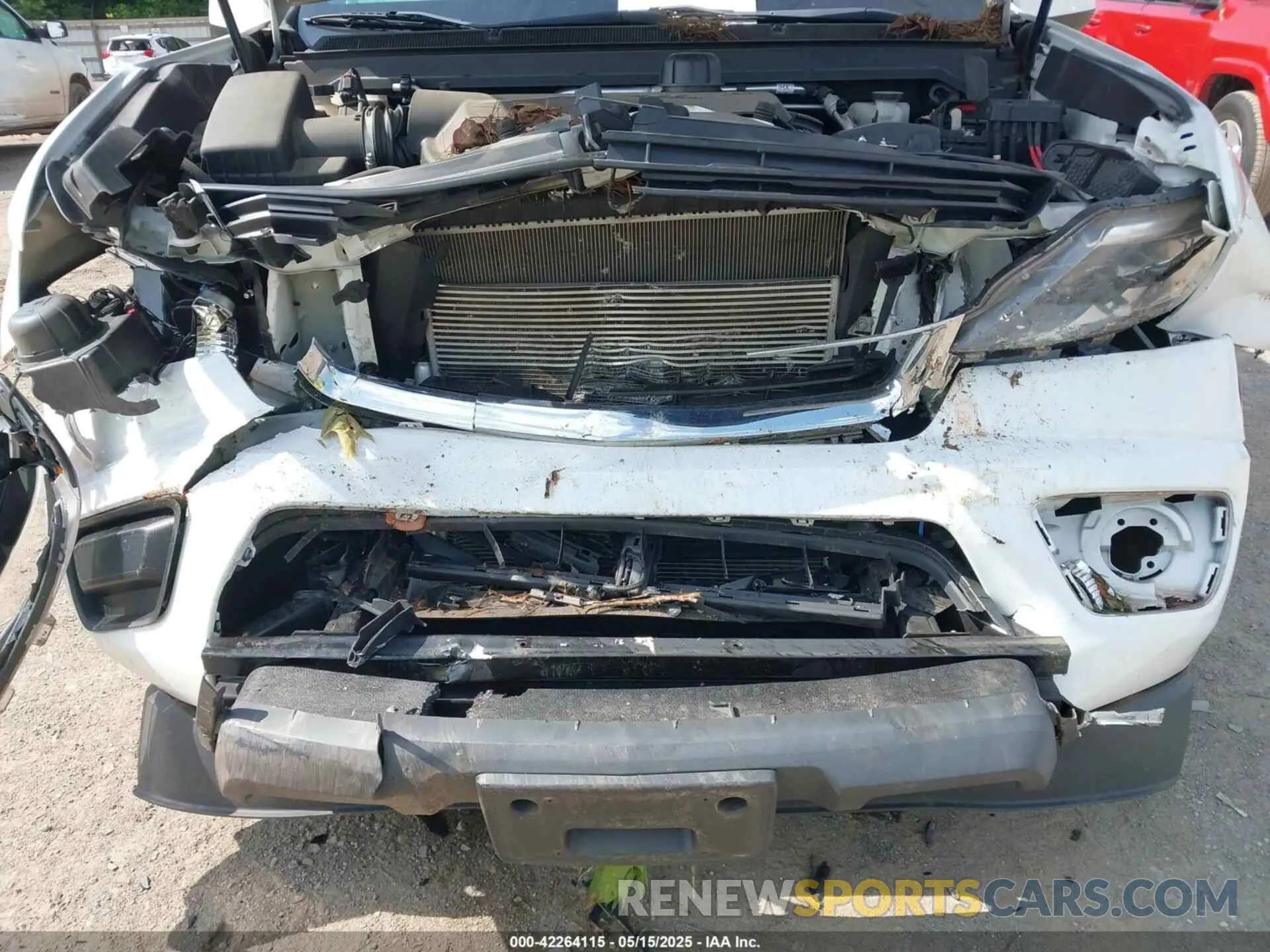 6 Photograph of a damaged car 1GCGTBEN0L1221649 CHEVROLET COLORADO 2020