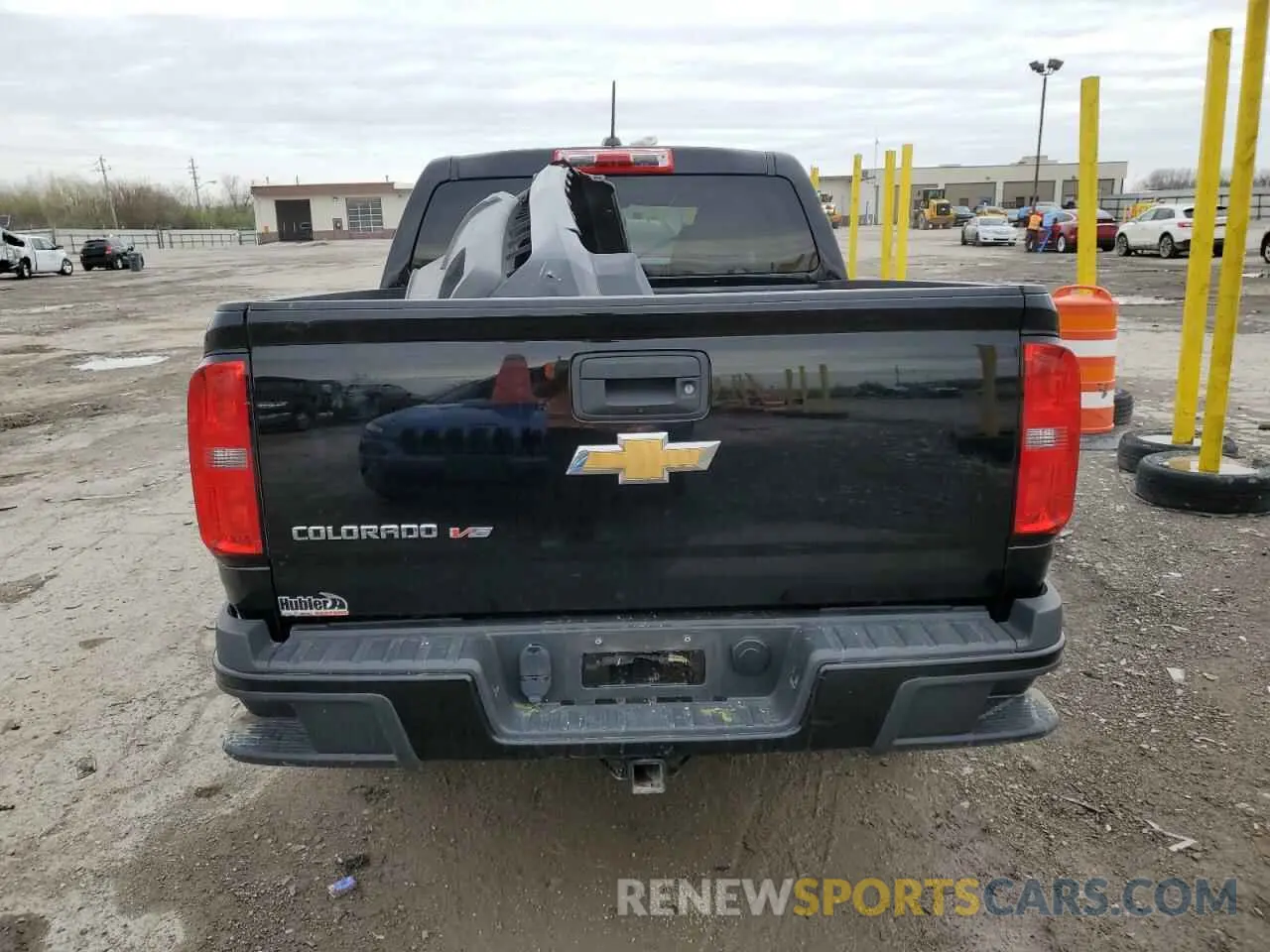 6 Photograph of a damaged car 1GCGTBEN1L1132804 CHEVROLET COLORADO 2020