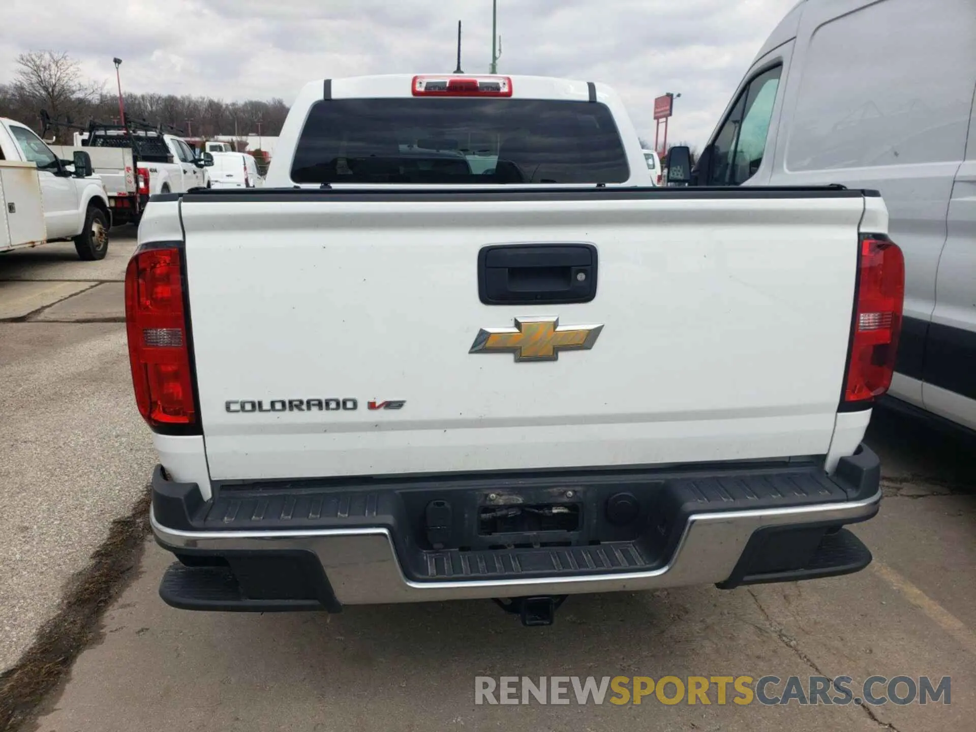 17 Photograph of a damaged car 1GCGTBEN1L1226536 CHEVROLET COLORADO 2020