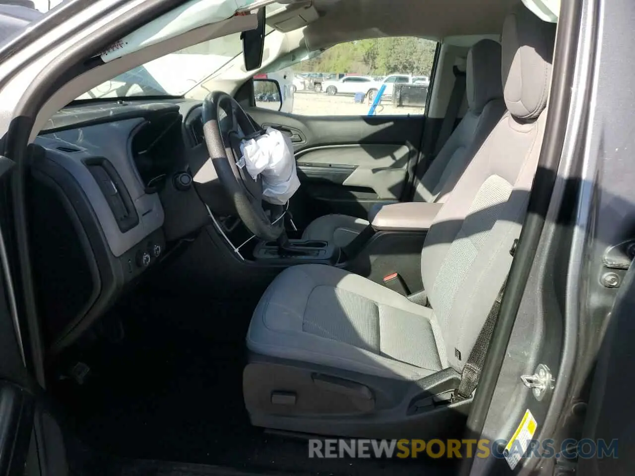 7 Photograph of a damaged car 1GCGTBEN2L1100394 CHEVROLET COLORADO 2020