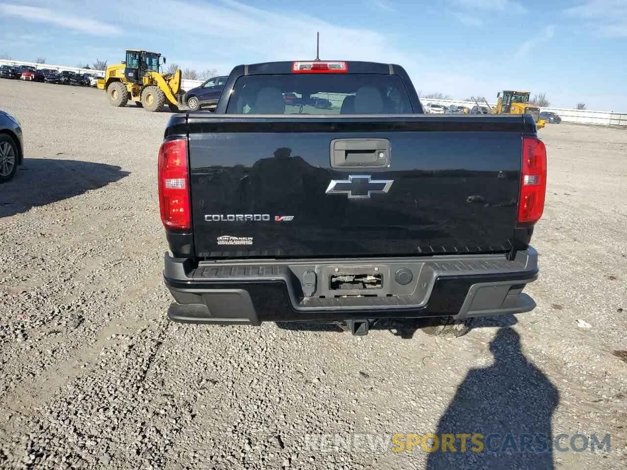 6 Photograph of a damaged car 1GCGTBEN2L1106678 CHEVROLET COLORADO 2020