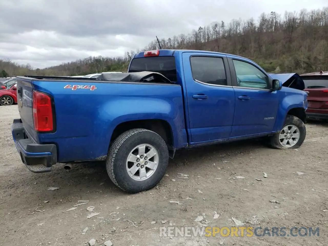 3 Photograph of a damaged car 1GCGTBEN4L1130643 CHEVROLET COLORADO 2020