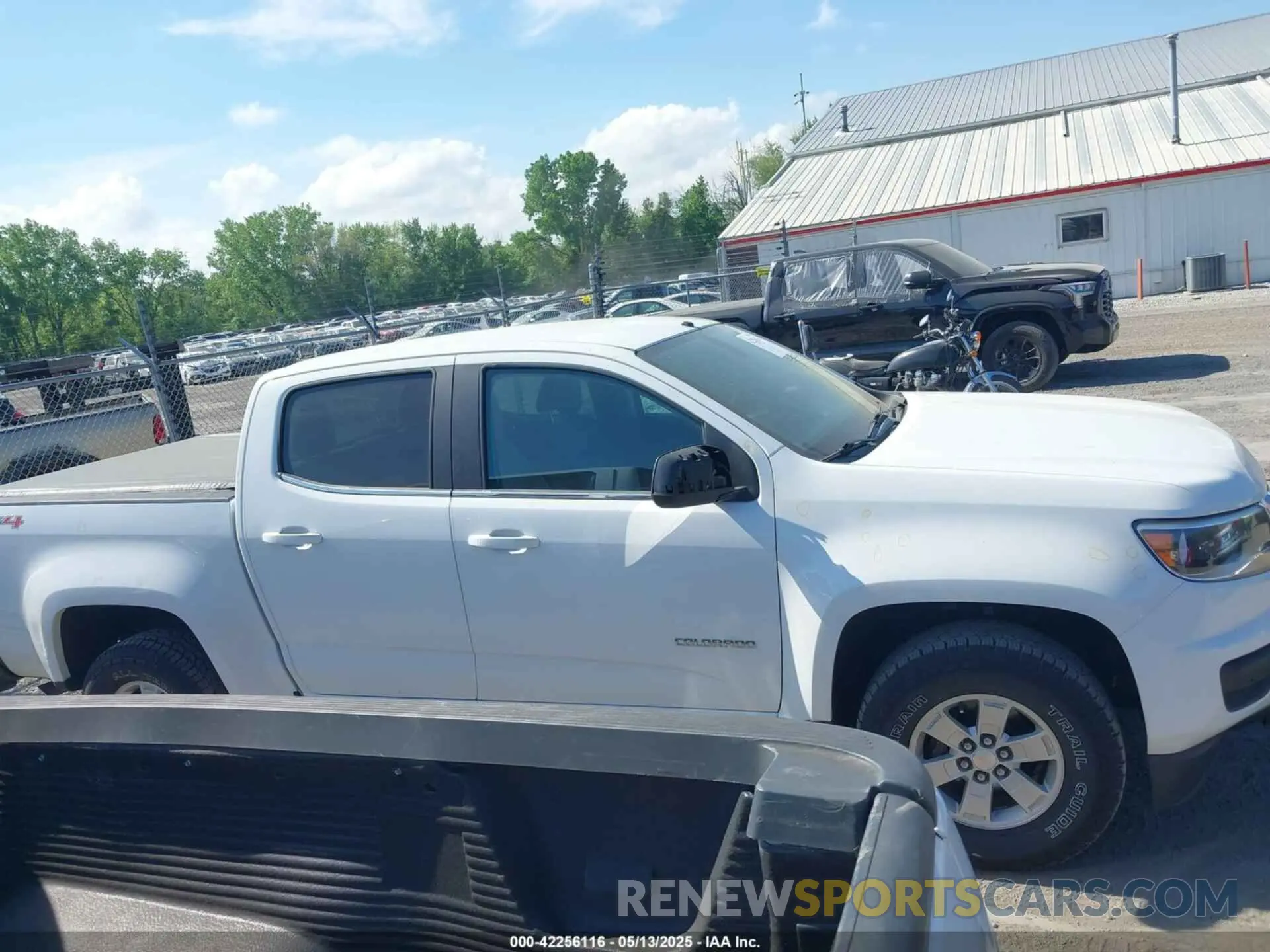 13 Photograph of a damaged car 1GCGTBEN4L1227194 CHEVROLET COLORADO 2020