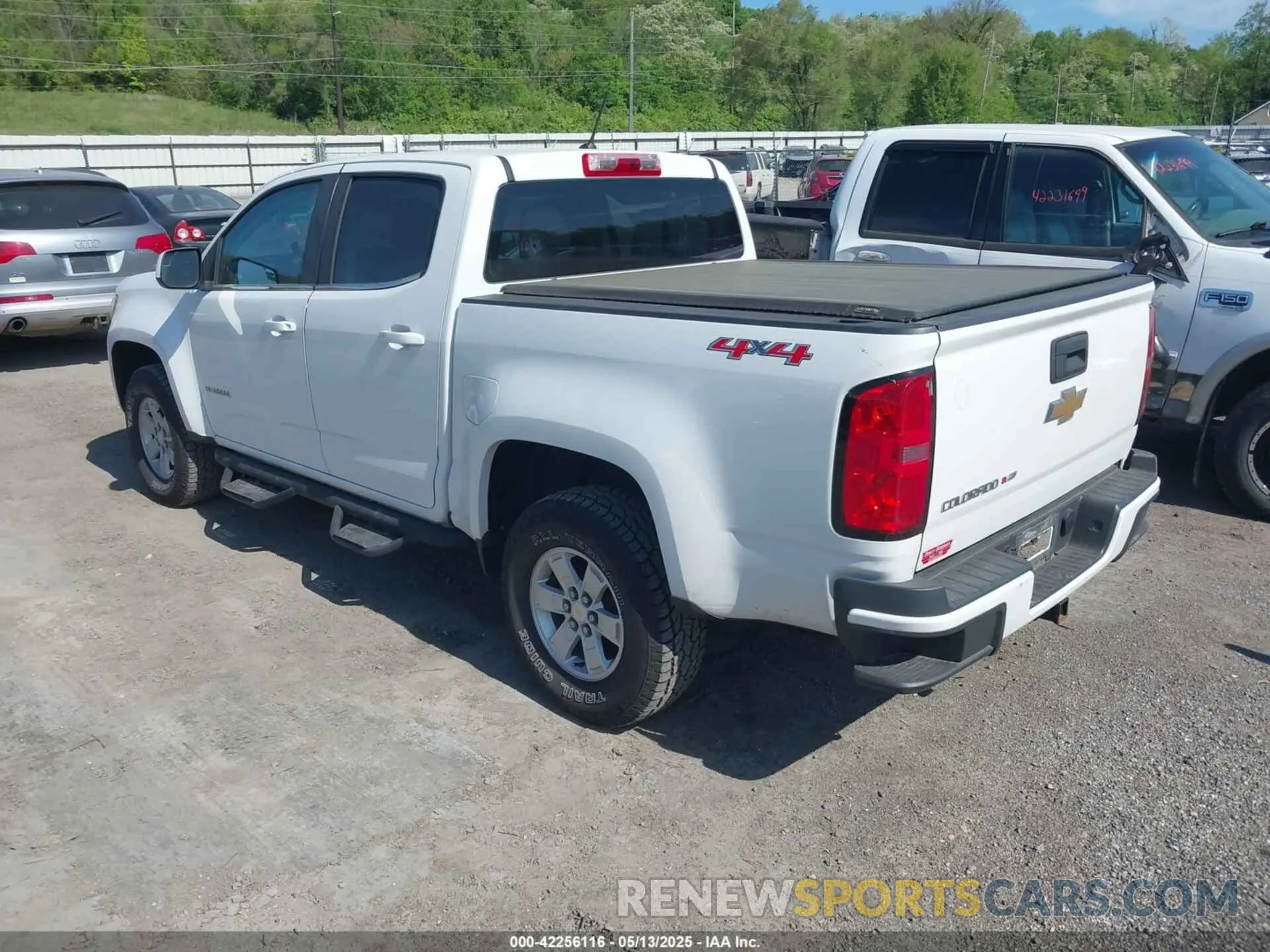 3 Photograph of a damaged car 1GCGTBEN4L1227194 CHEVROLET COLORADO 2020