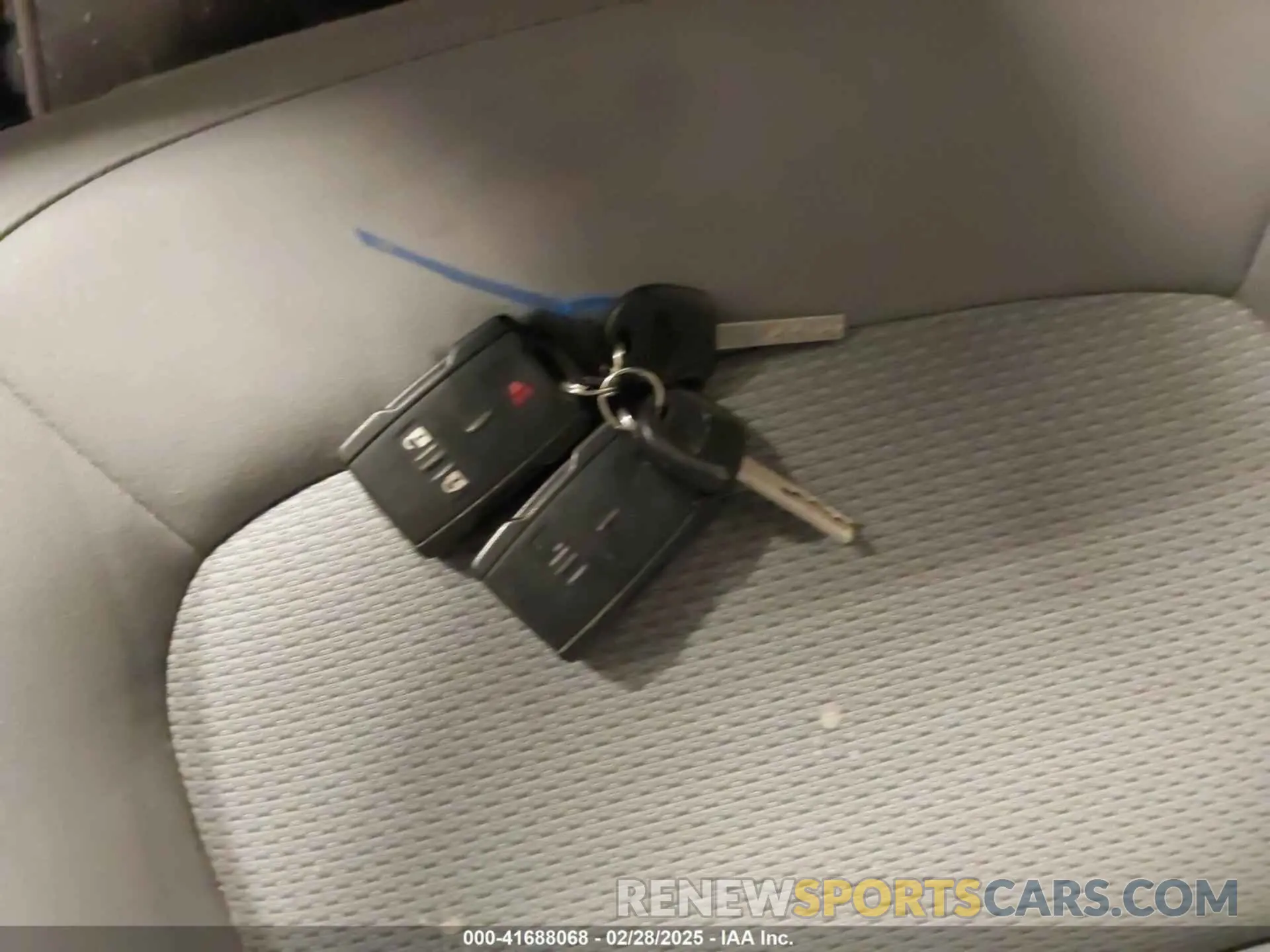 11 Photograph of a damaged car 1GCGTBEN7L1113061 CHEVROLET COLORADO 2020
