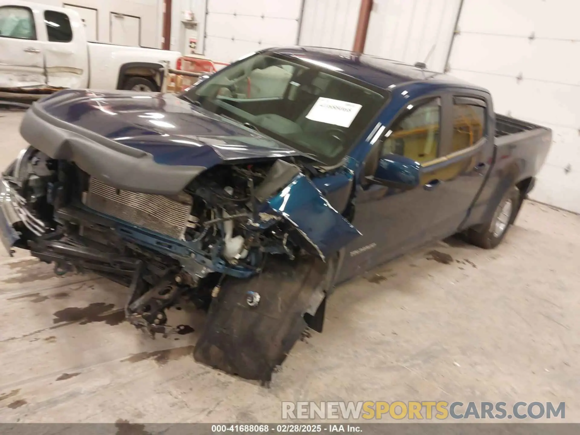 2 Photograph of a damaged car 1GCGTBEN7L1113061 CHEVROLET COLORADO 2020