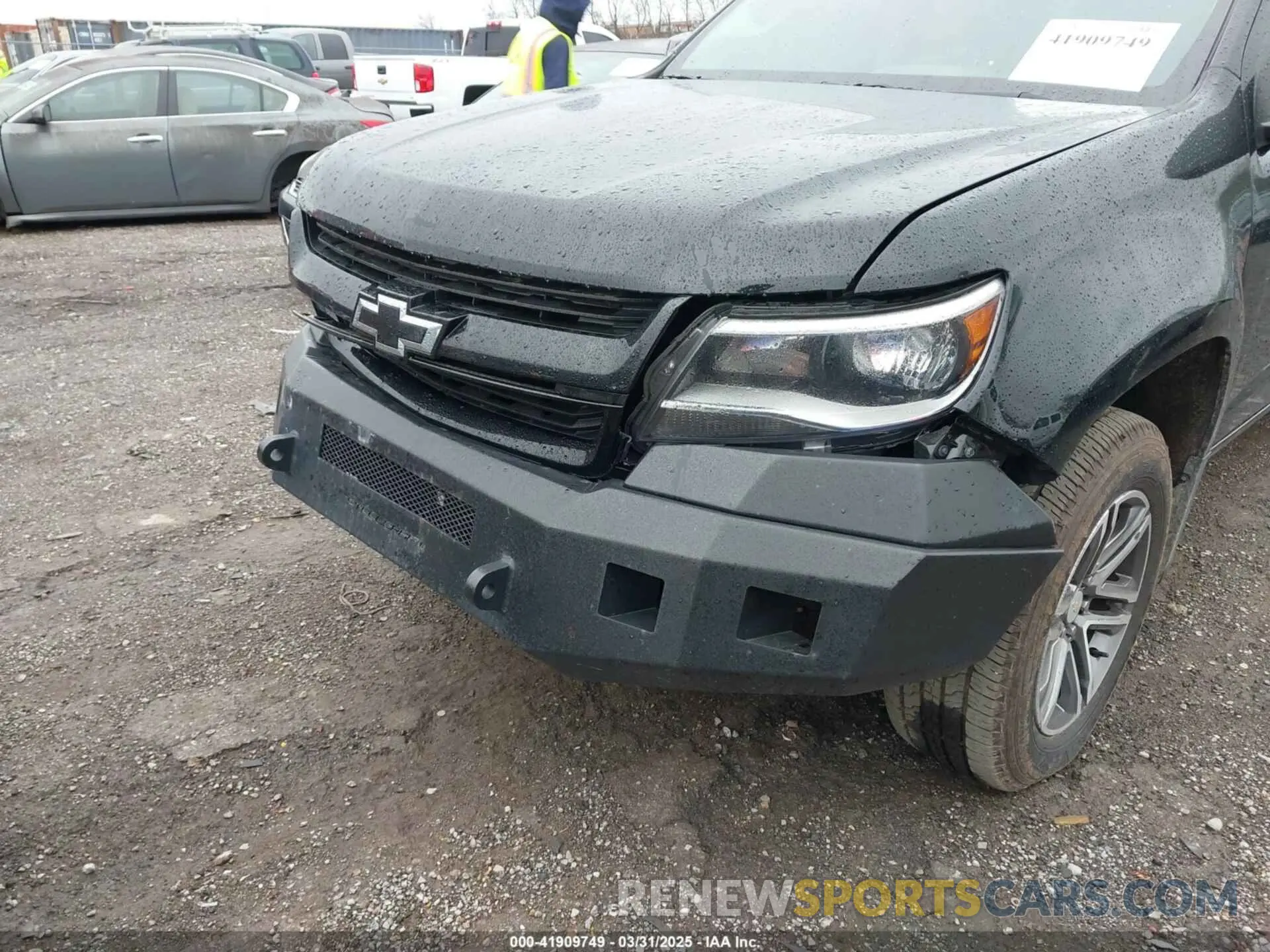 17 Photograph of a damaged car 1GCGTBEN9L1140648 CHEVROLET COLORADO 2020