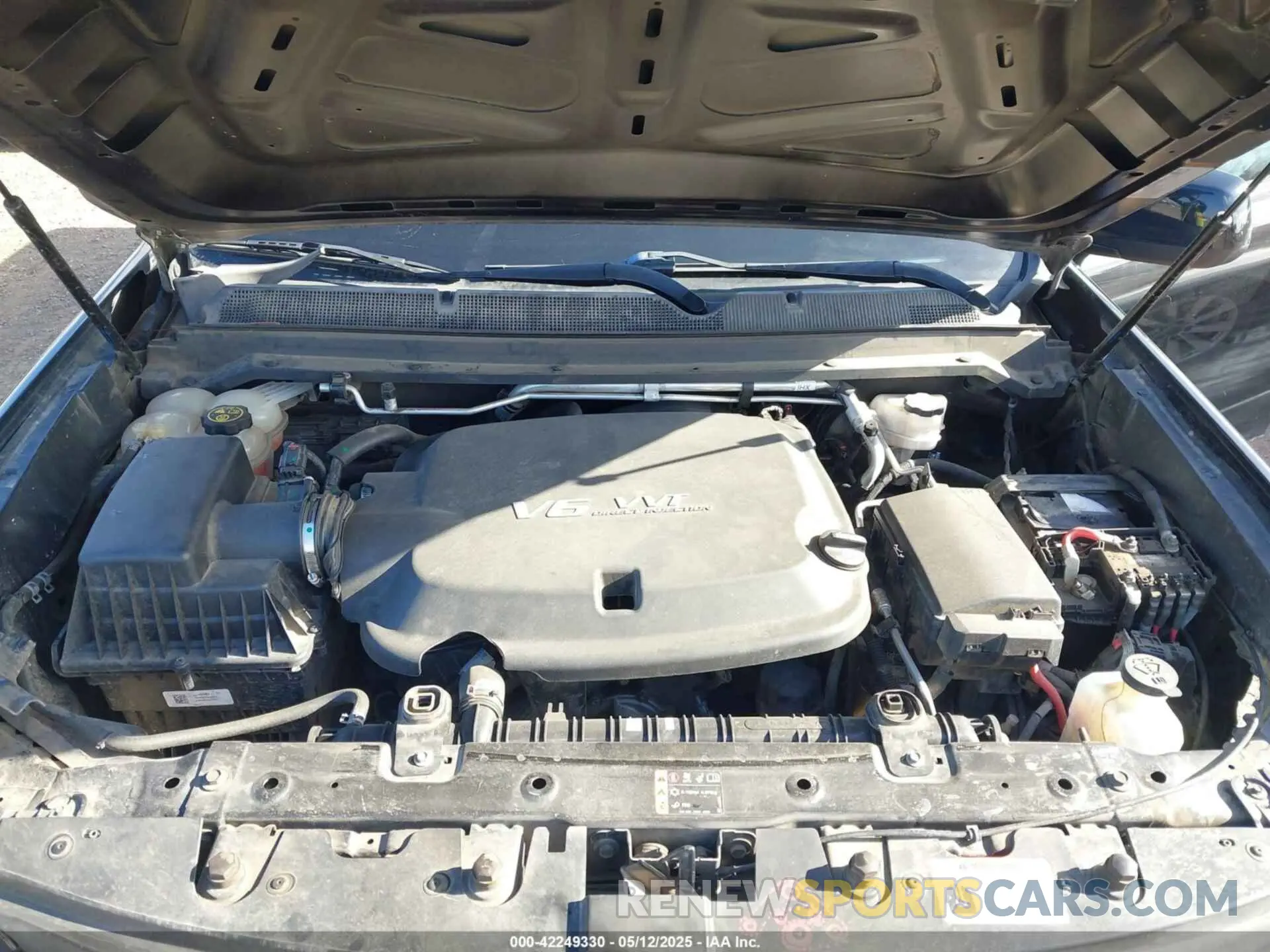 10 Photograph of a damaged car 1GCGTBENXL1212795 CHEVROLET COLORADO 2020