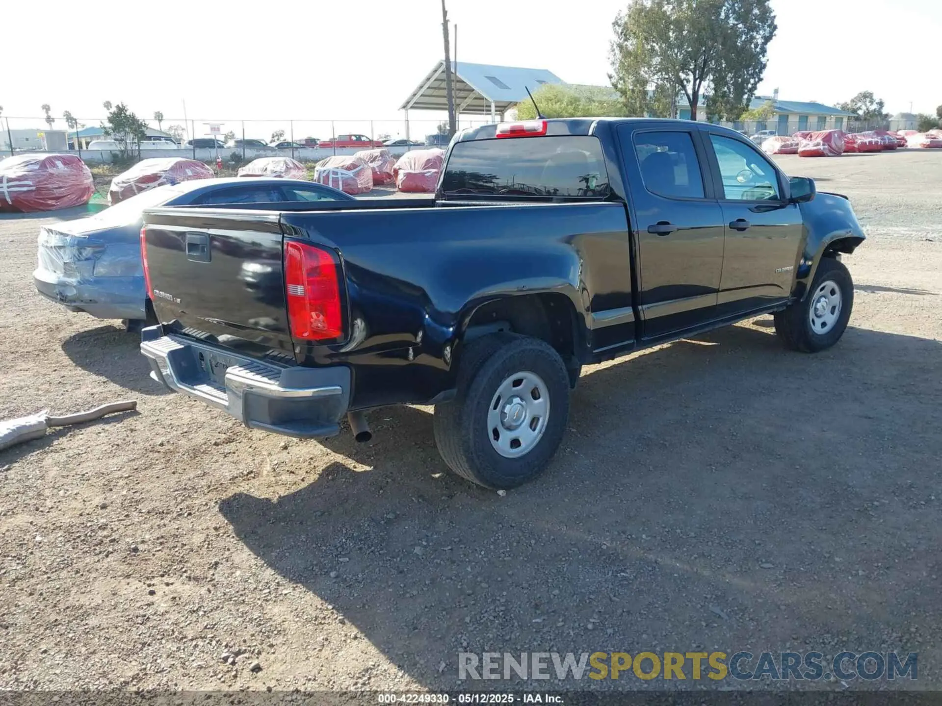 4 Photograph of a damaged car 1GCGTBENXL1212795 CHEVROLET COLORADO 2020