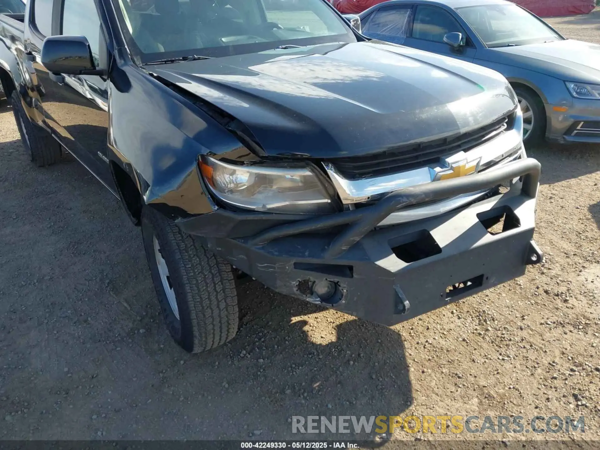 6 Photograph of a damaged car 1GCGTBENXL1212795 CHEVROLET COLORADO 2020