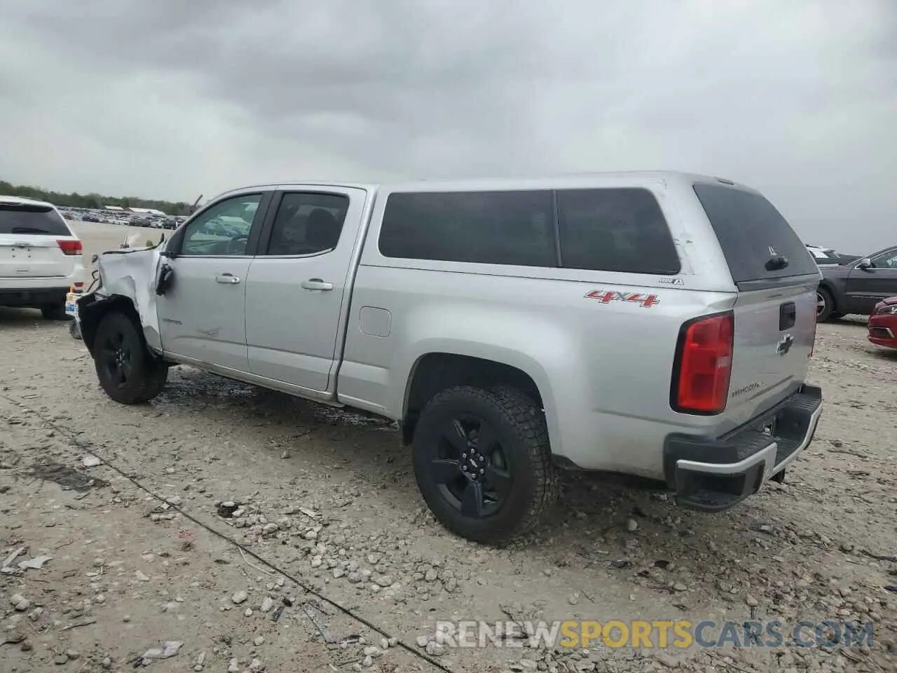 2 Photograph of a damaged car 1GCGTCEN0L1158851 CHEVROLET COLORADO 2020