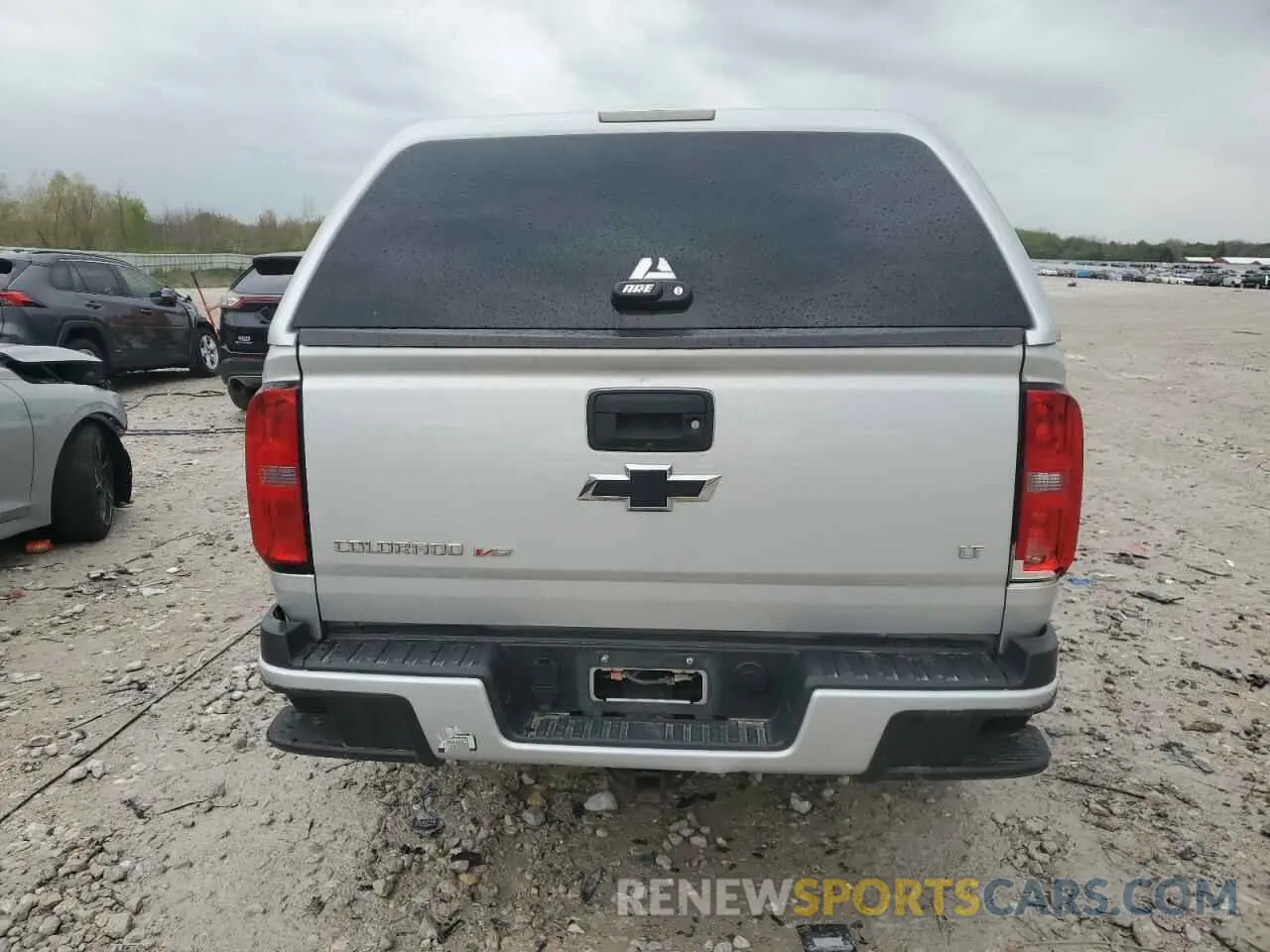 6 Photograph of a damaged car 1GCGTCEN0L1158851 CHEVROLET COLORADO 2020