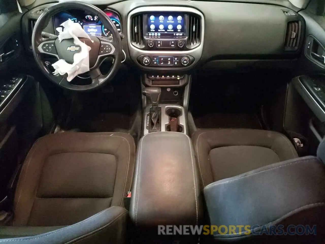 8 Photograph of a damaged car 1GCGTCEN2L1202736 CHEVROLET COLORADO 2020