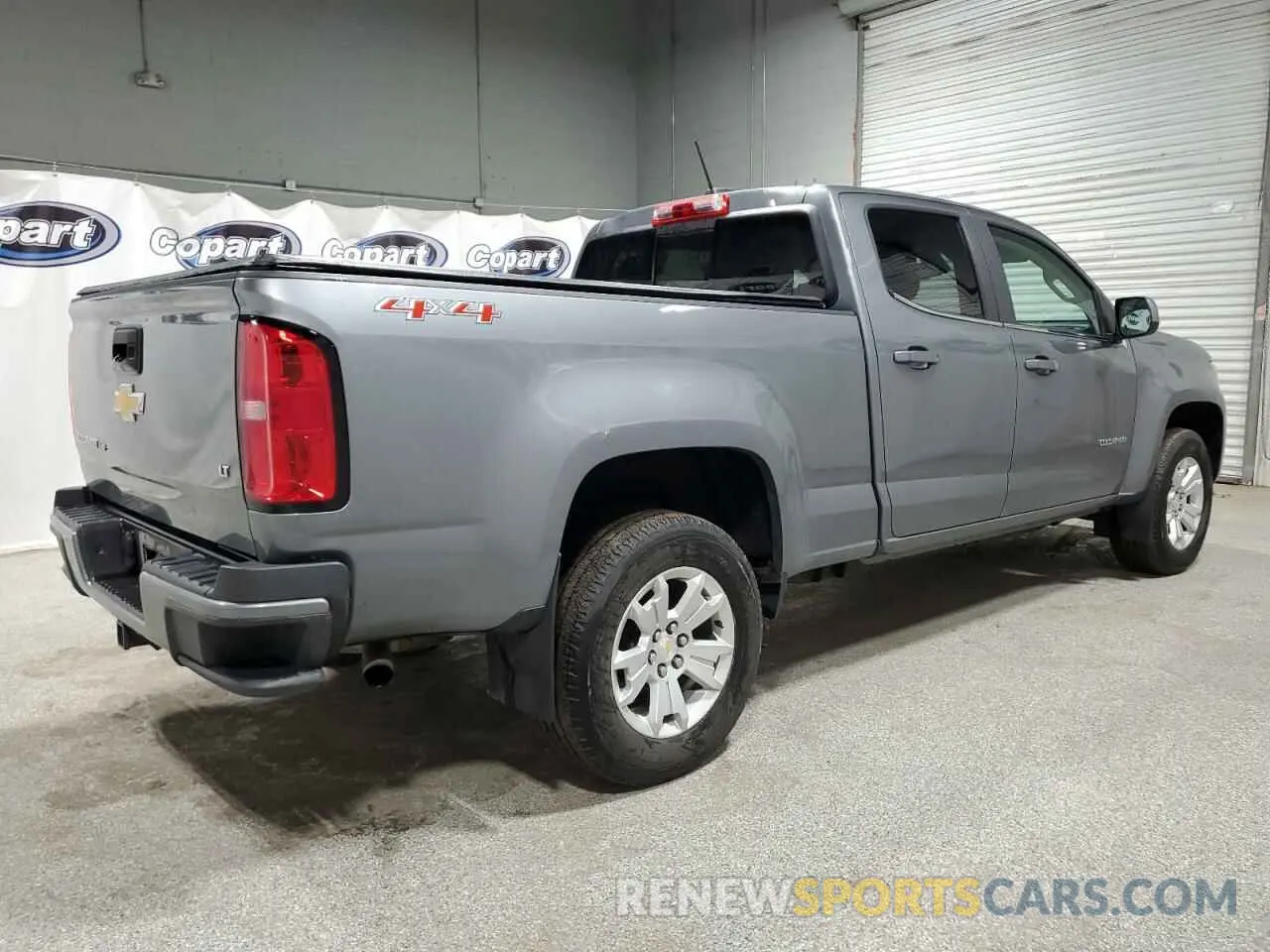 3 Photograph of a damaged car 1GCGTCEN5L1151555 CHEVROLET COLORADO 2020