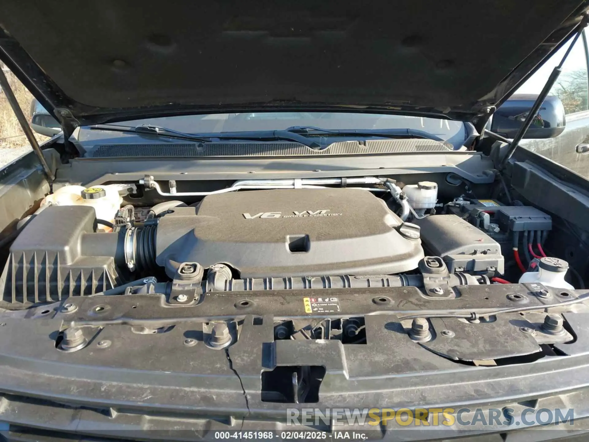 10 Photograph of a damaged car 1GCGTCEN6L1129659 CHEVROLET COLORADO 2020