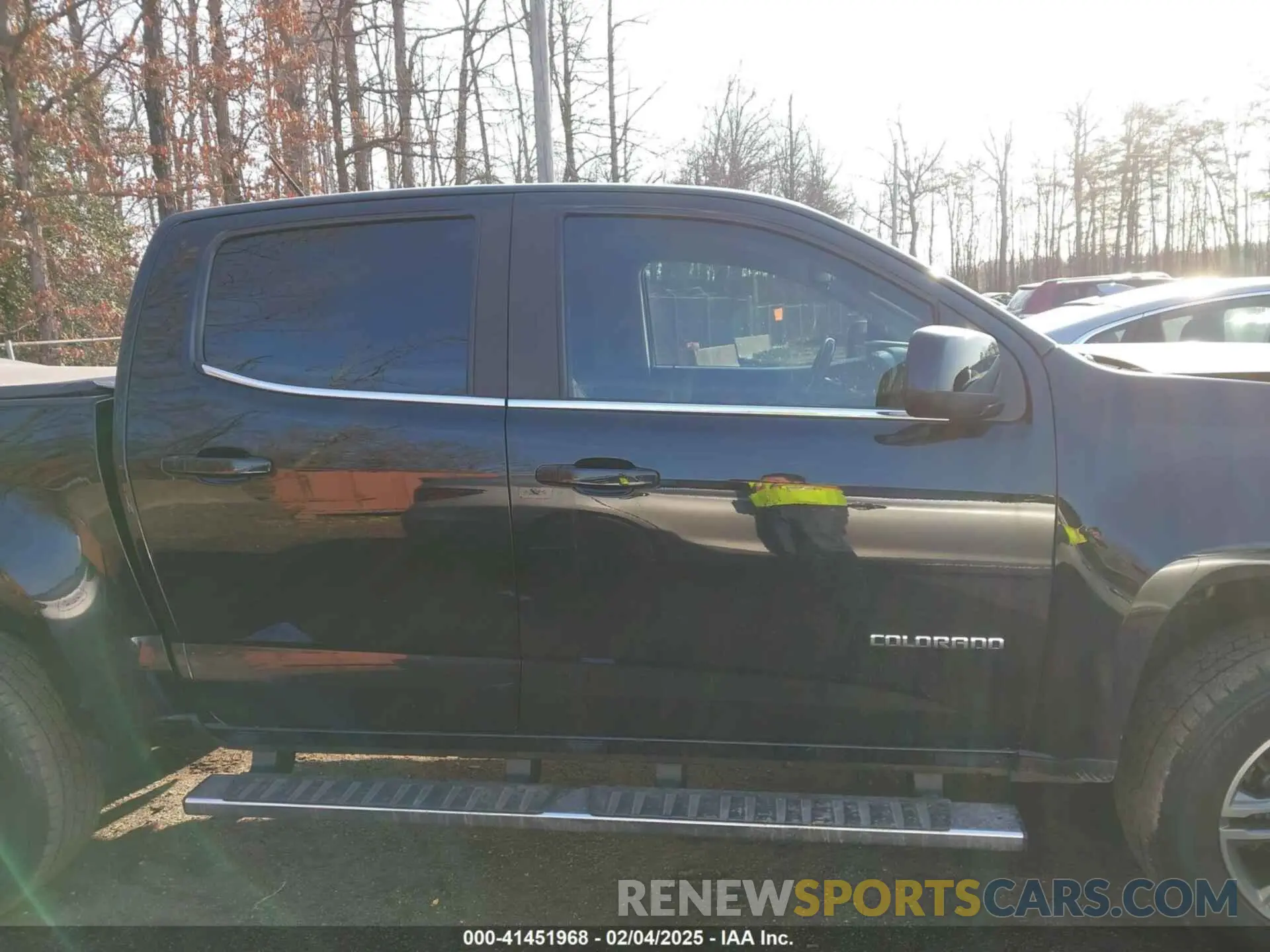14 Photograph of a damaged car 1GCGTCEN6L1129659 CHEVROLET COLORADO 2020